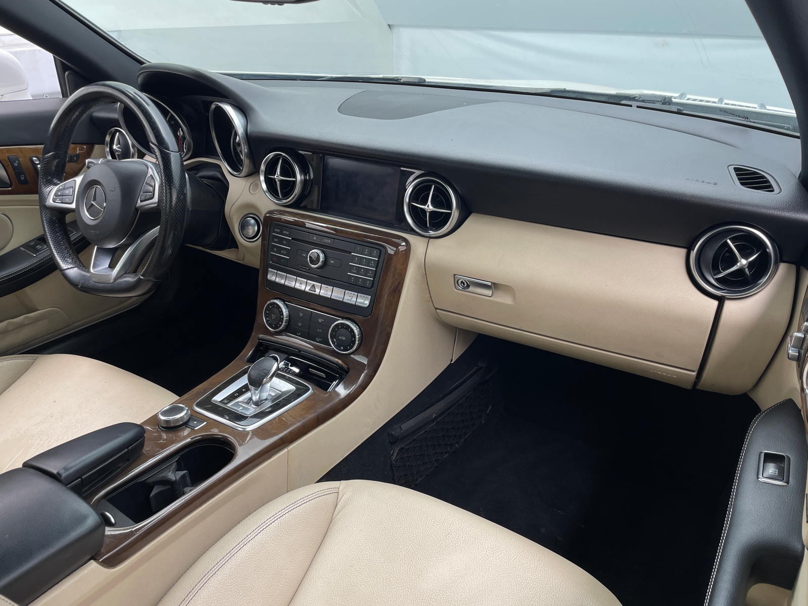 Thumbnail: 2017 Mercedes-Benz SLC - 2