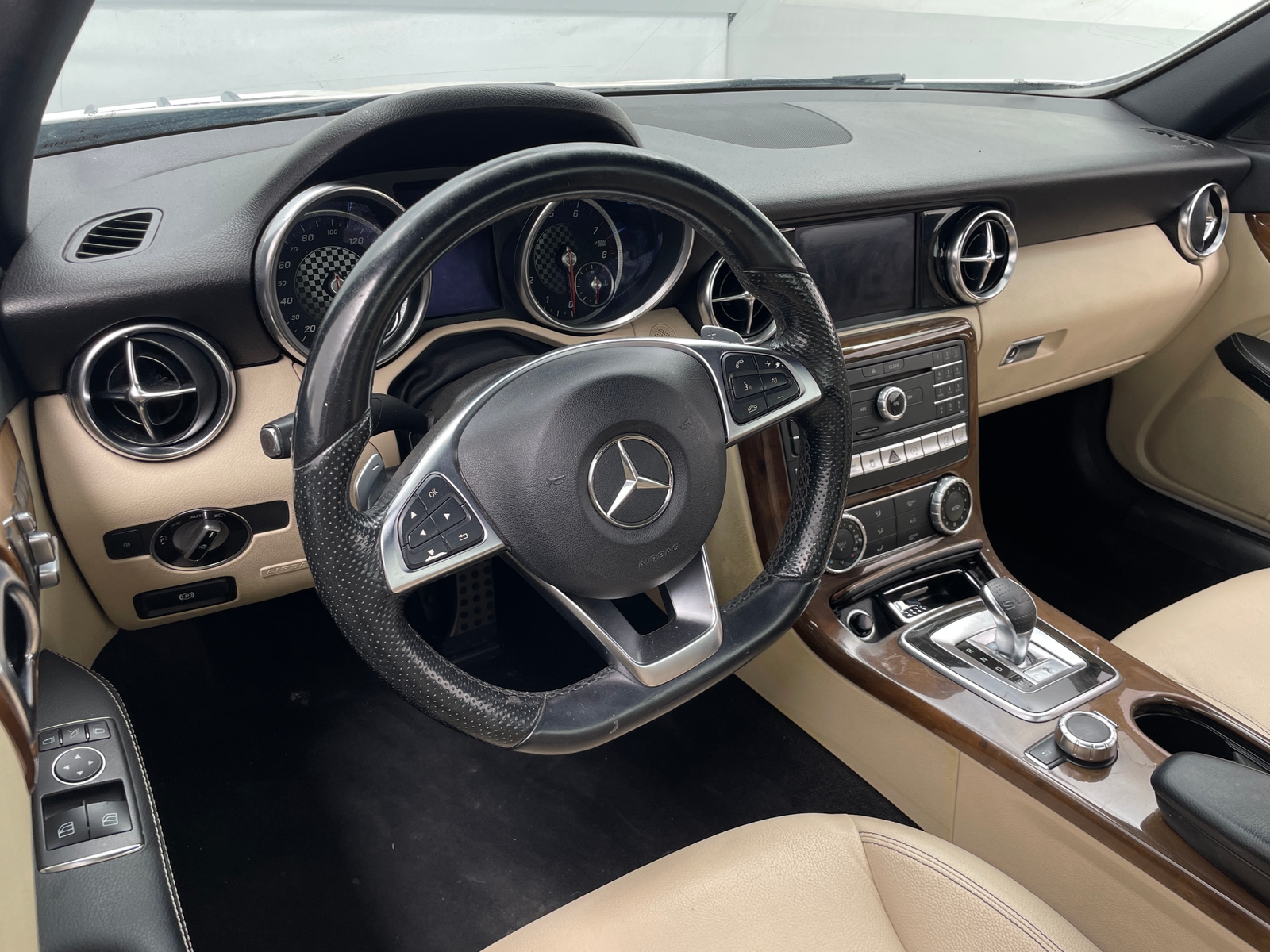 Thumbnail: 2017 Mercedes-Benz SLC - 4