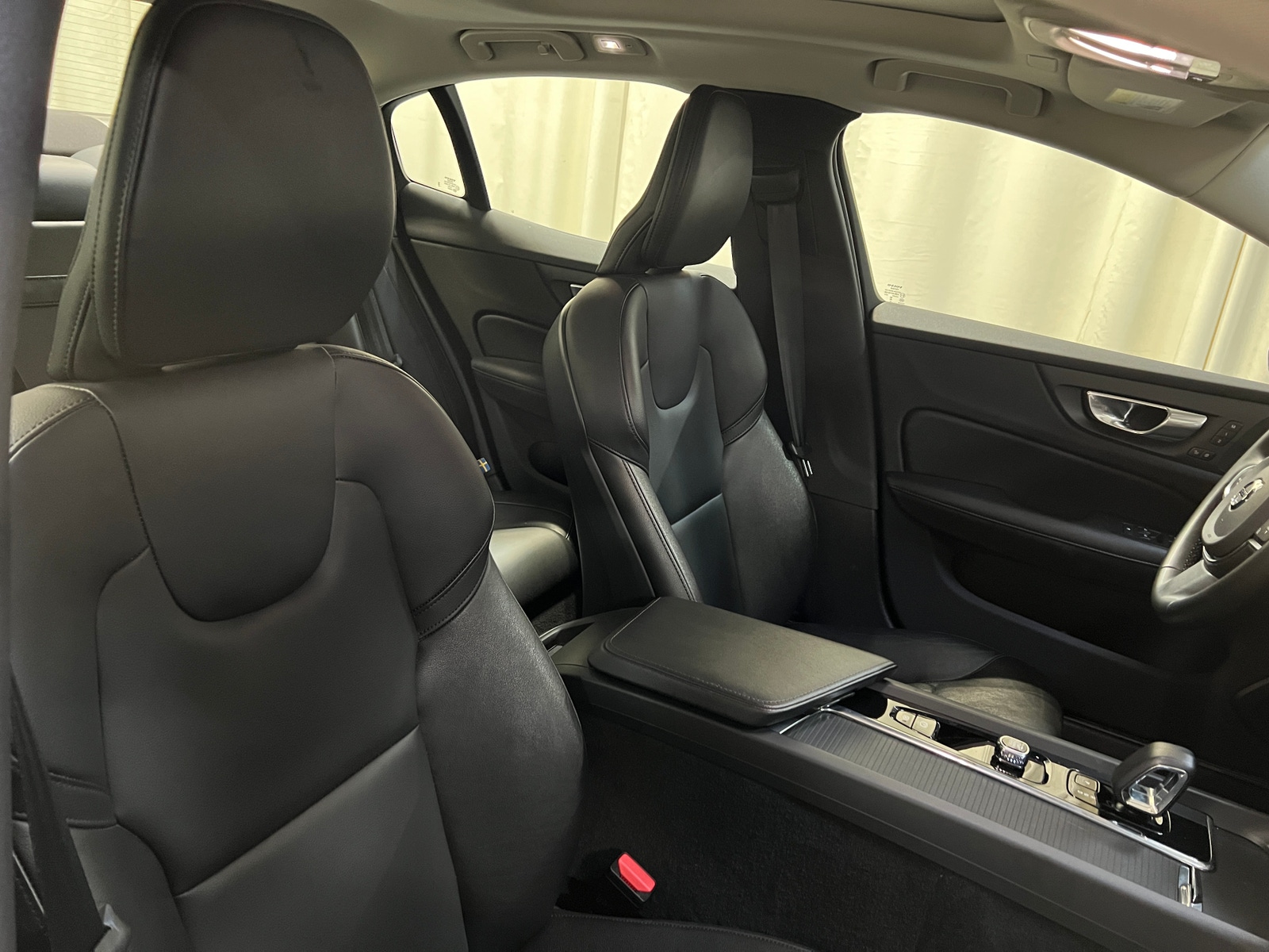 Thumbnail: 2024 Volvo S60 - 2