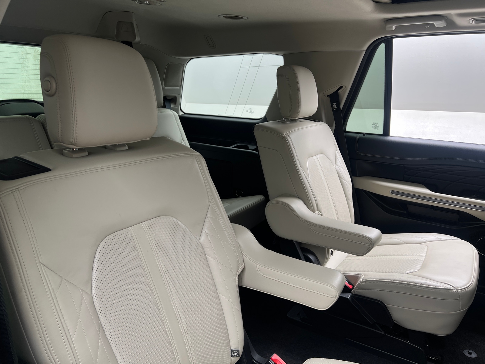 Thumbnail: 2019 Ford Expedition - 5