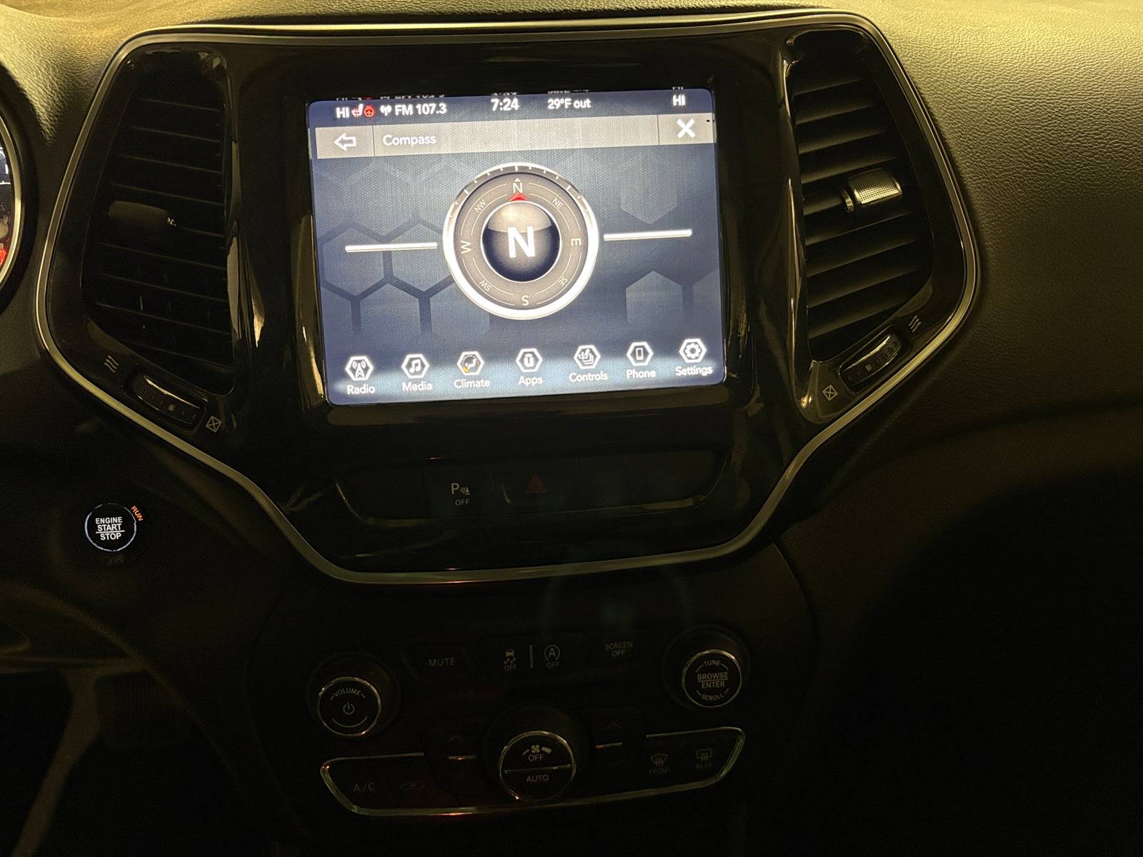 Thumbnail: 2020 Jeep Cherokee - 3