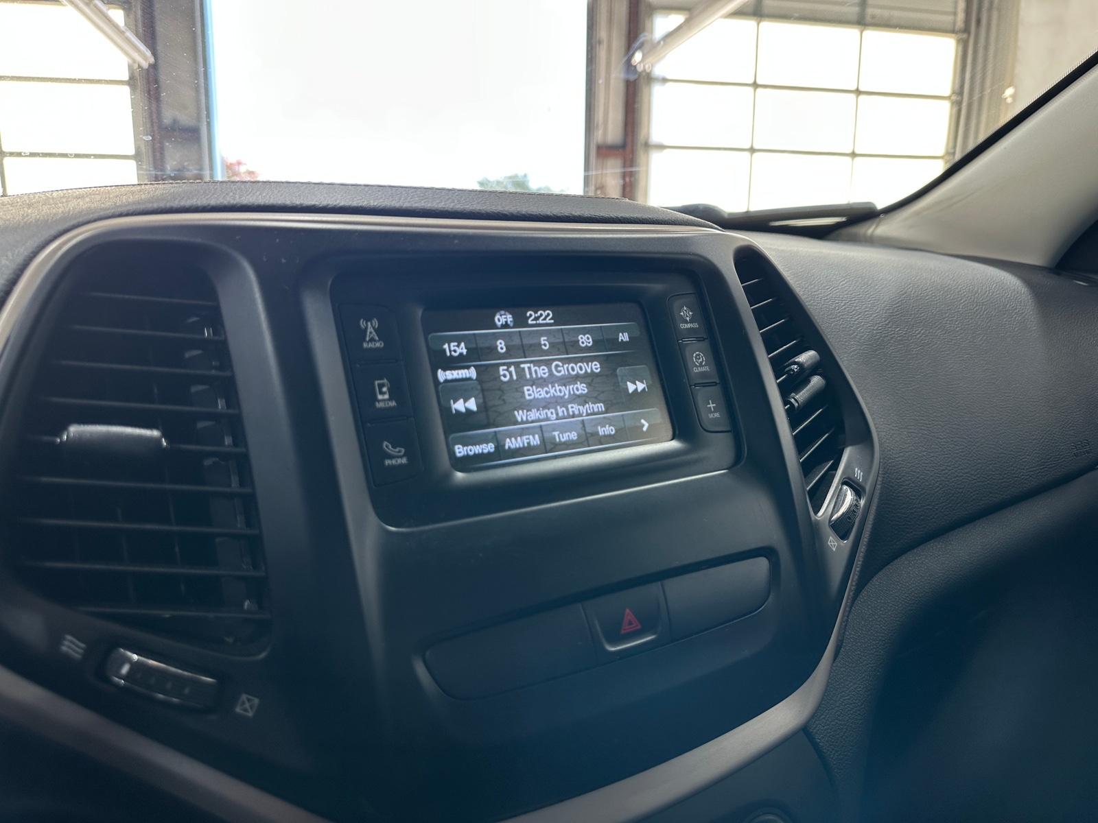 Thumbnail: 2018 Jeep Cherokee - 4