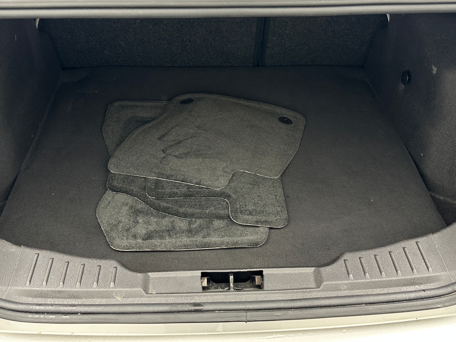 Thumbnail: 2018 Ford Focus - 7