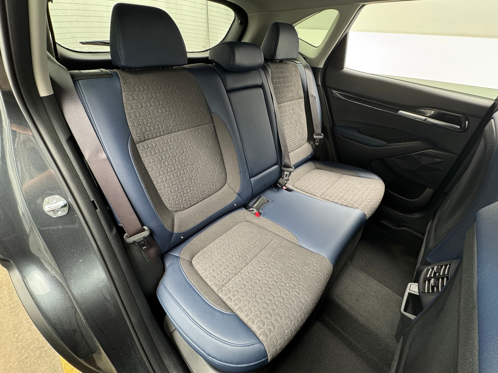 Thumbnail: 2025 Kia Seltos - 6