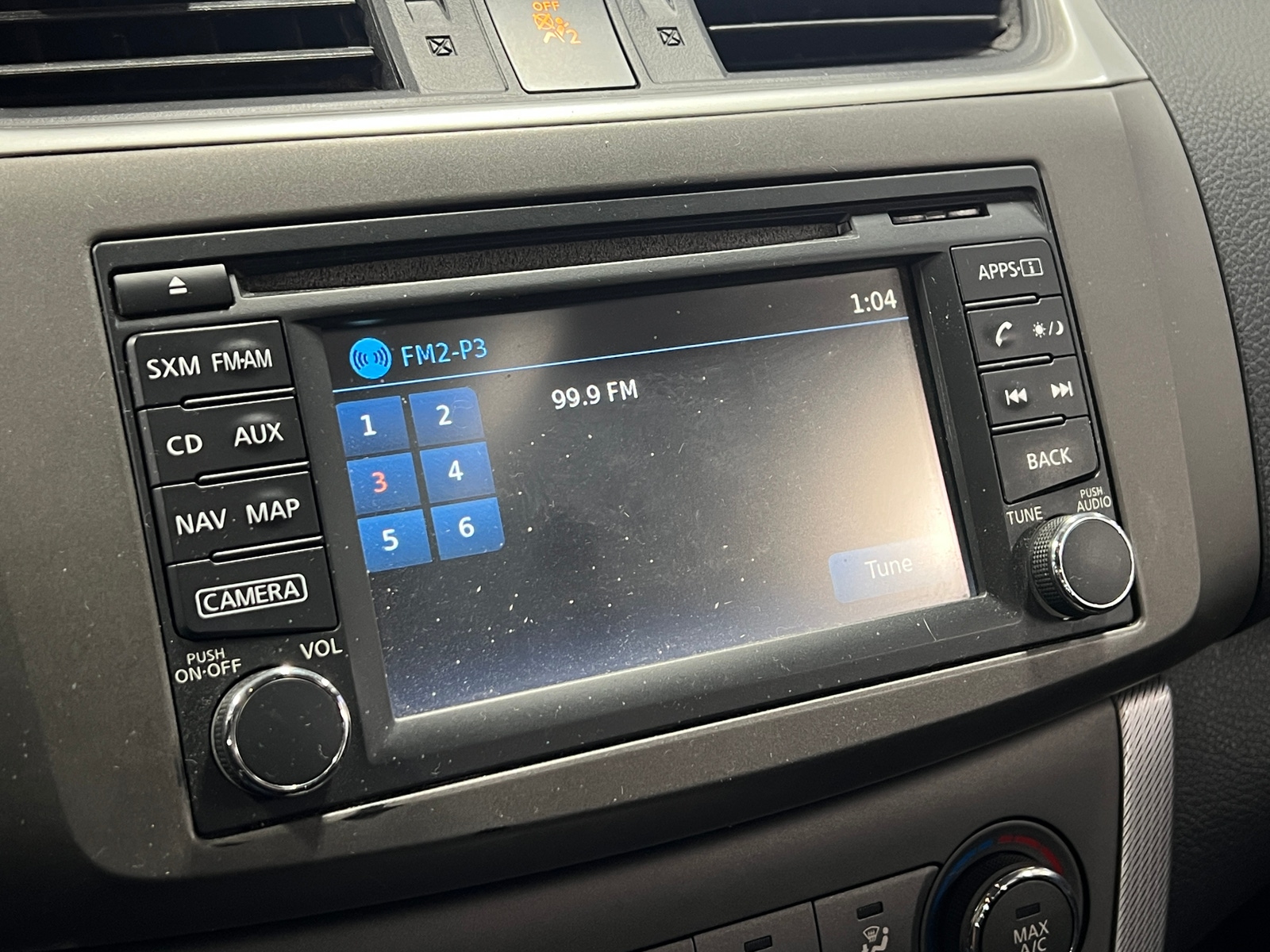 Thumbnail: 2014 Nissan Sentra - 4