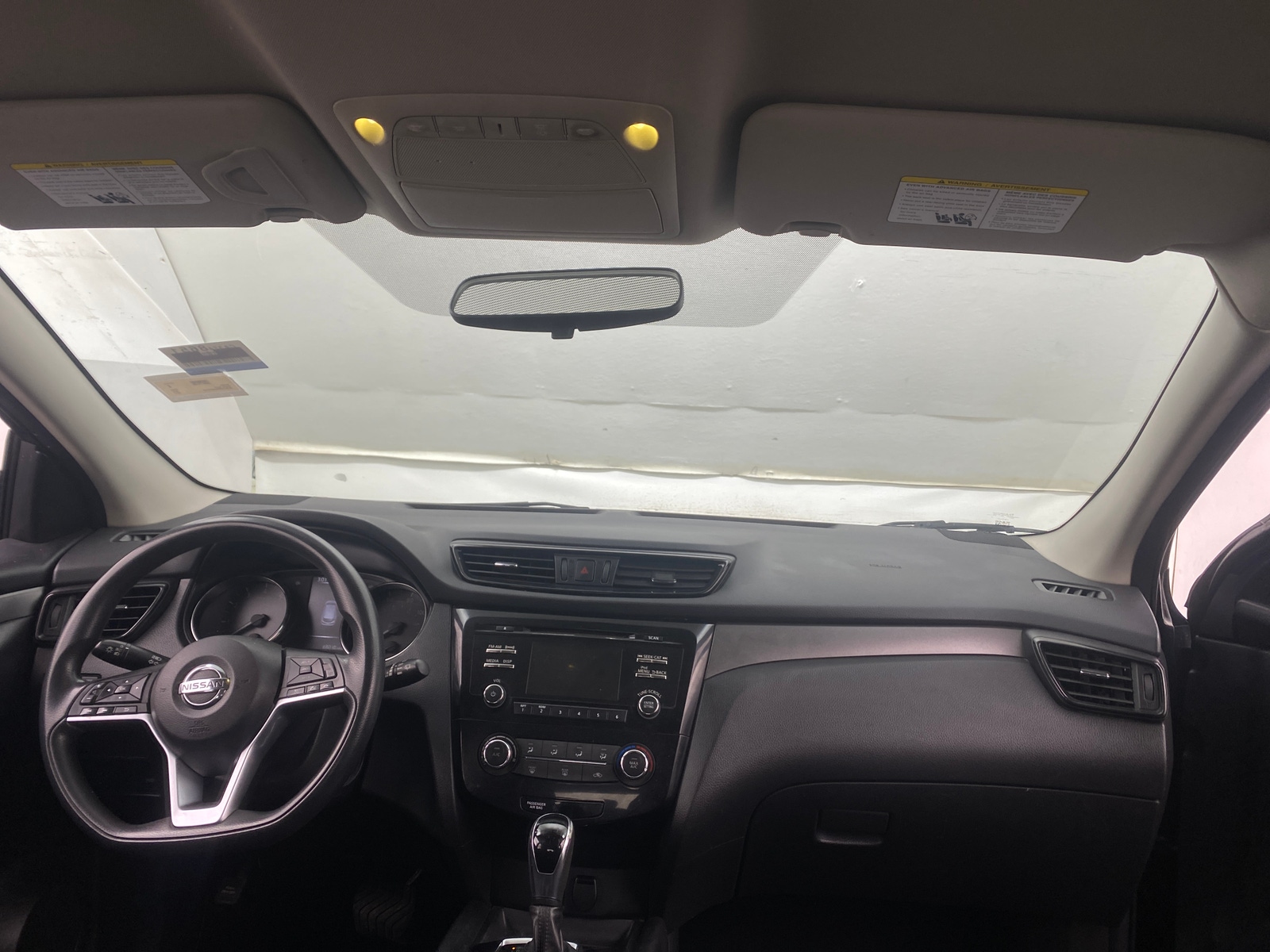 Thumbnail: 2017 Nissan Rogue Sport - 3