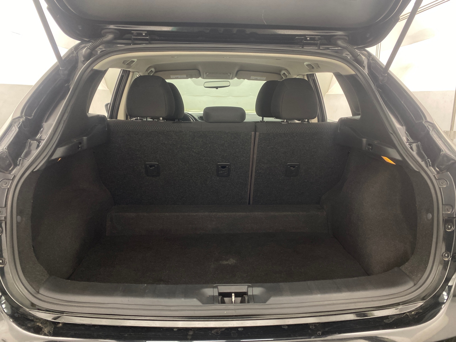 Thumbnail: 2017 Nissan Rogue Sport - 7