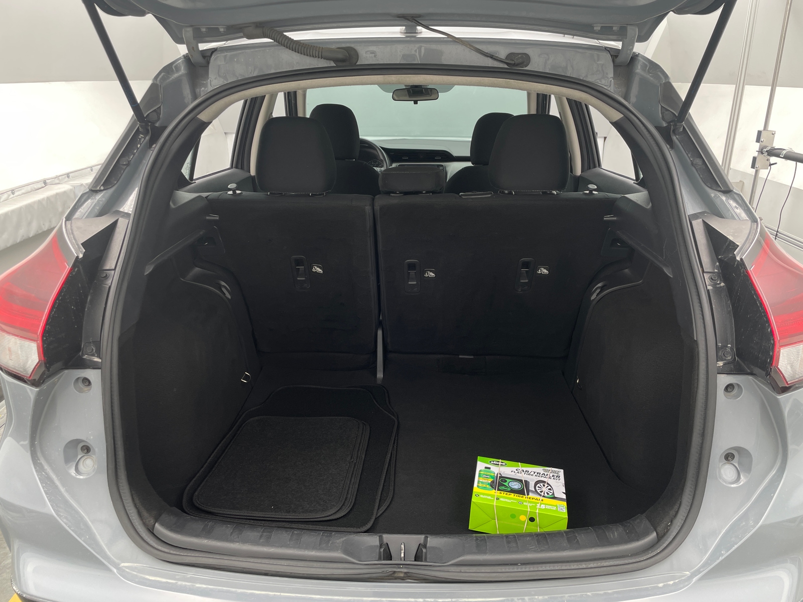 Thumbnail: 2022 Nissan Kicks - 7