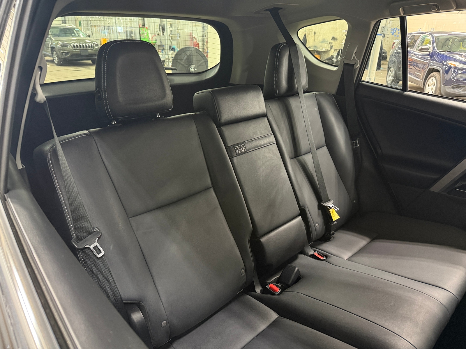 Thumbnail: 2017 Toyota RAV4 - 5