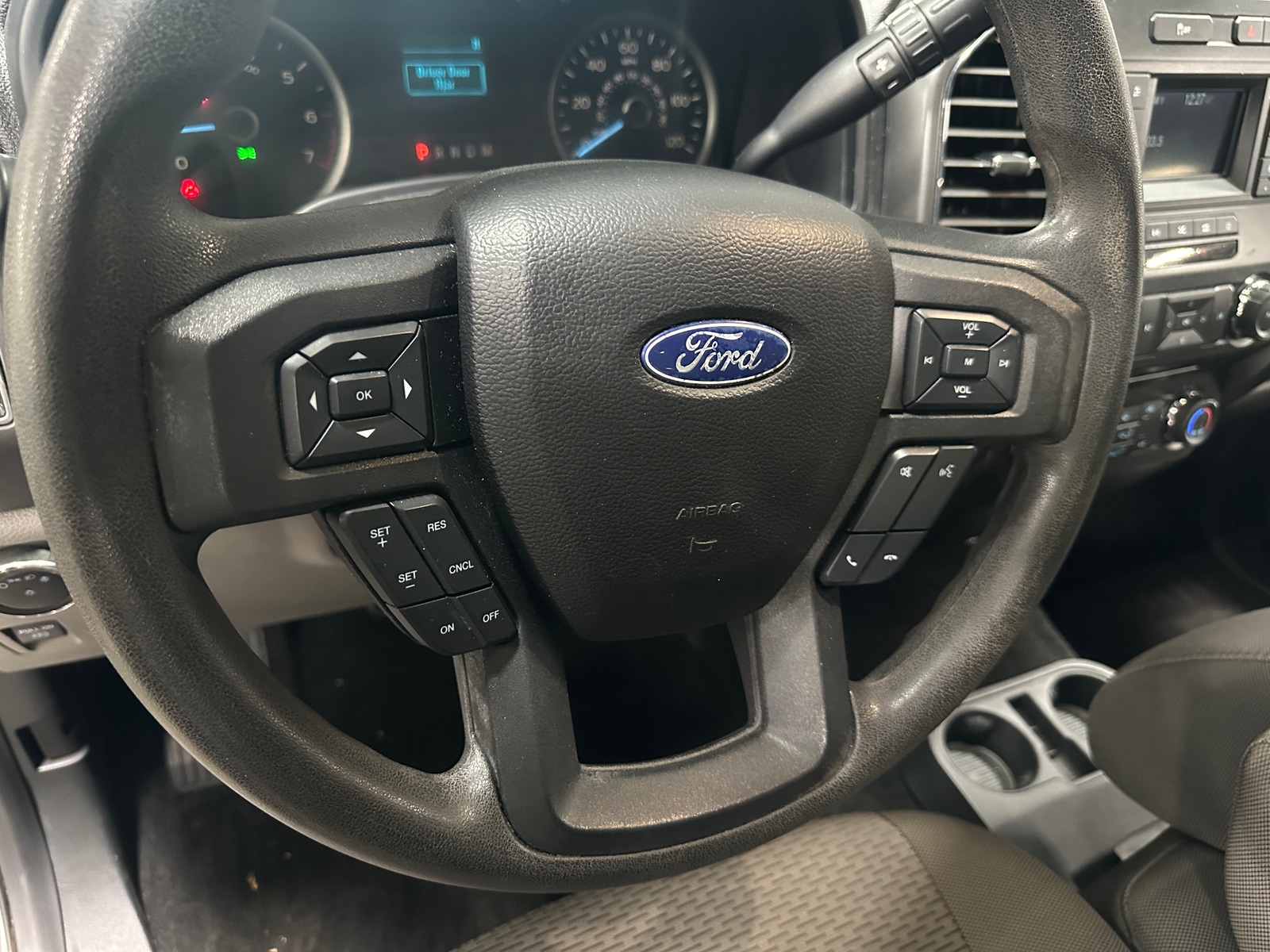 Thumbnail: 2018 Ford Econoline - 5