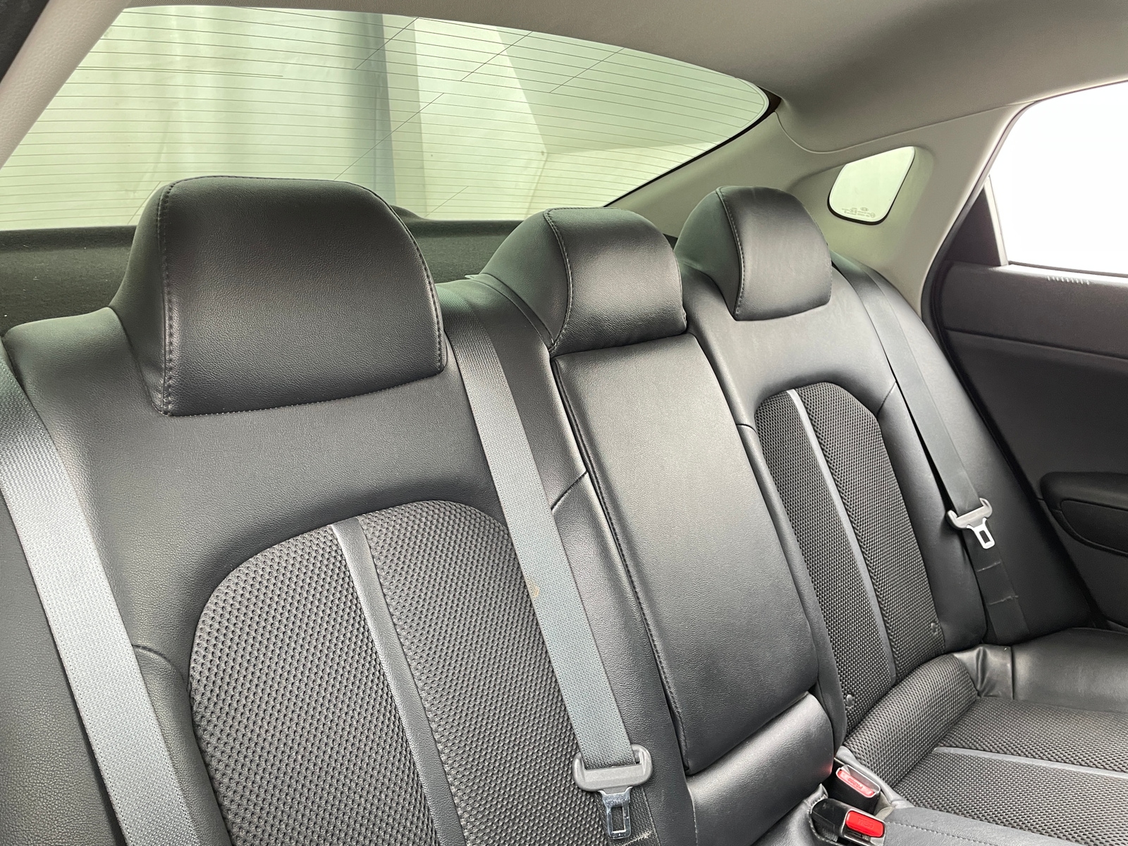 Thumbnail: 2019 Kia Optima - 6