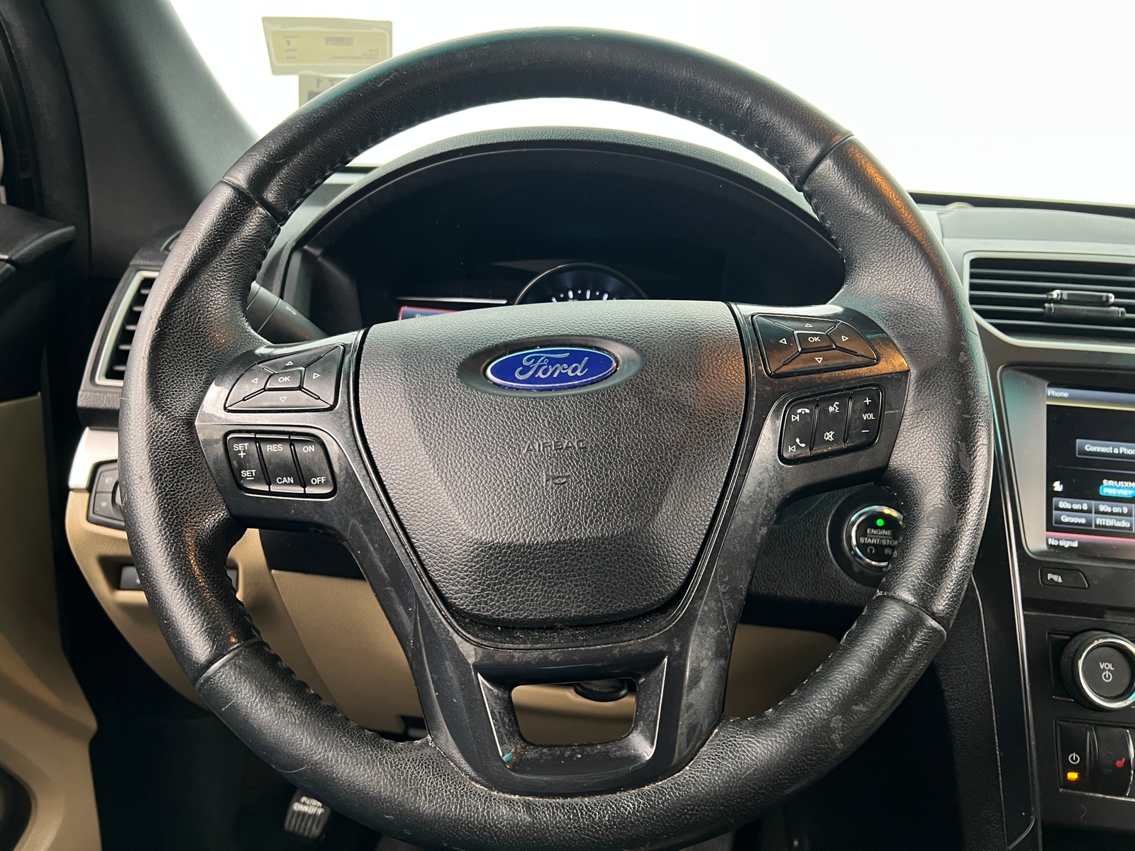 Thumbnail: 2016 Ford Explorer - 4