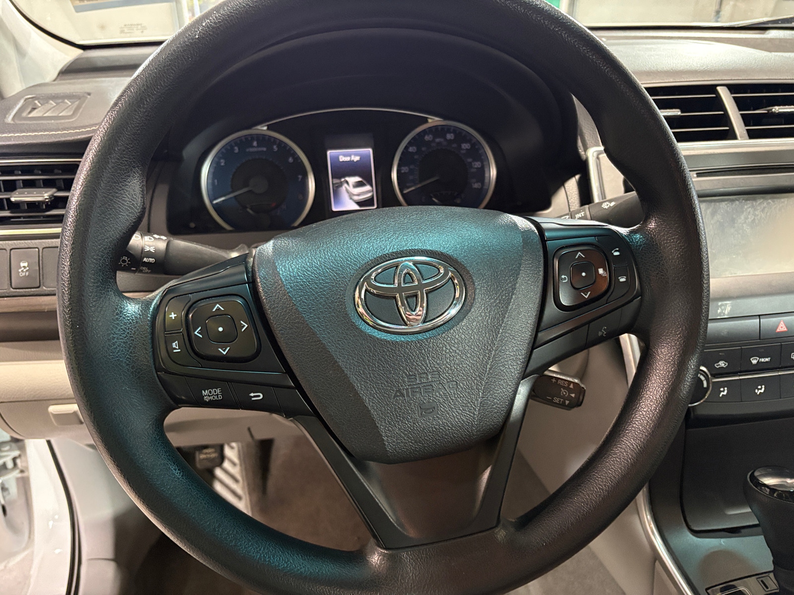 Thumbnail: 2017 Toyota Camry - 5