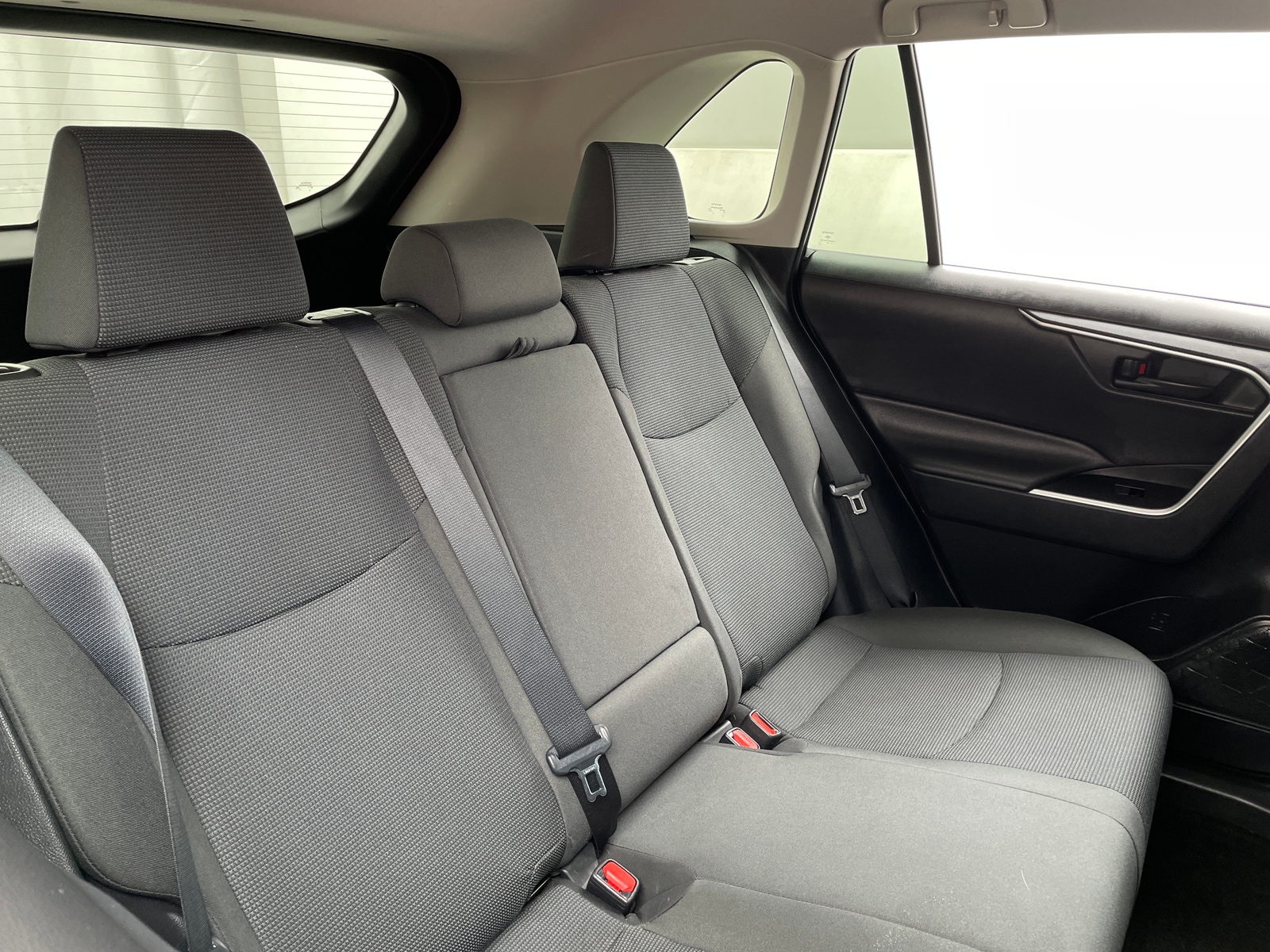 Thumbnail: 2021 Toyota RAV4 - 6