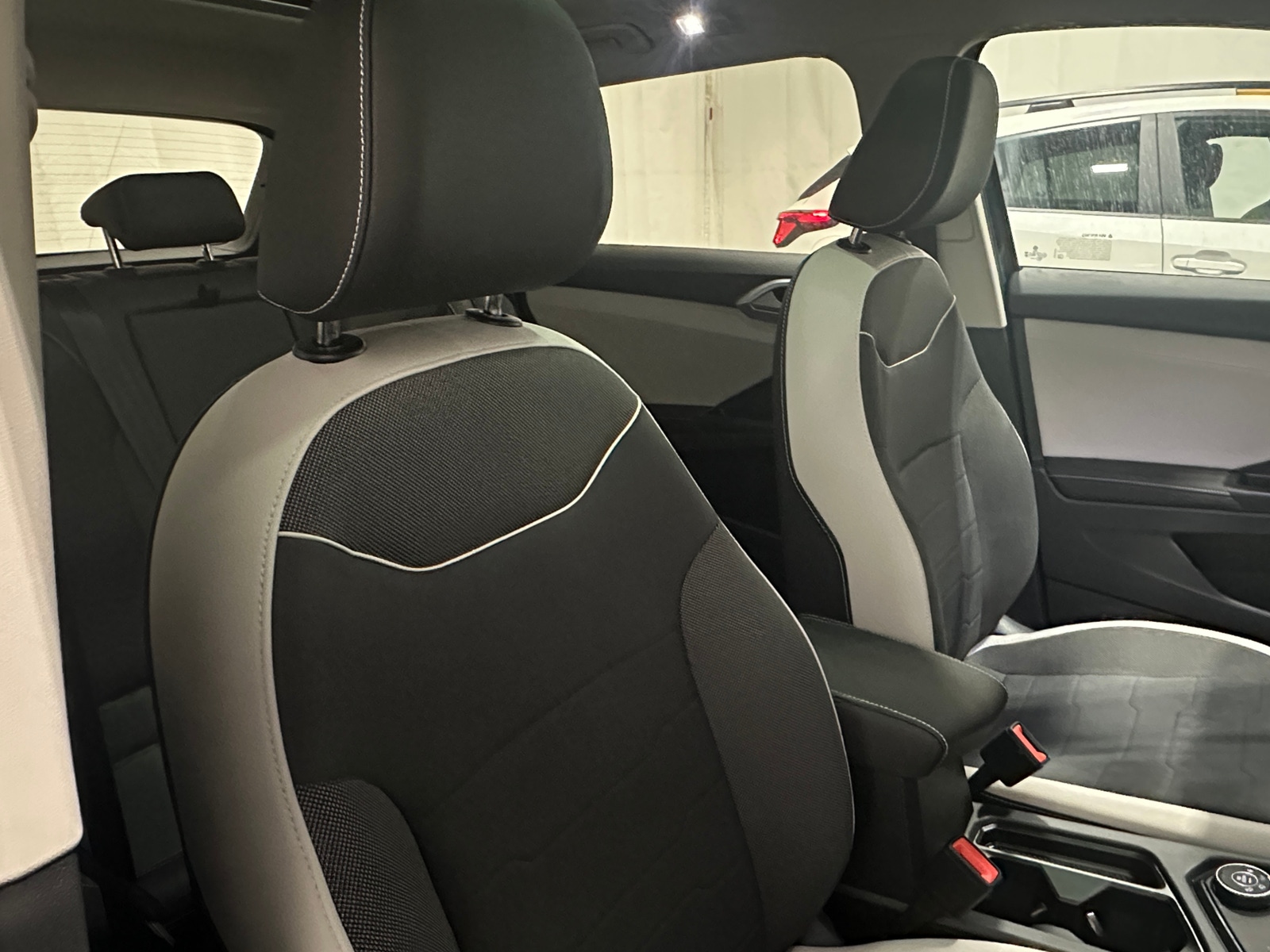 Thumbnail: 2025 Volkswagen Taos - 2