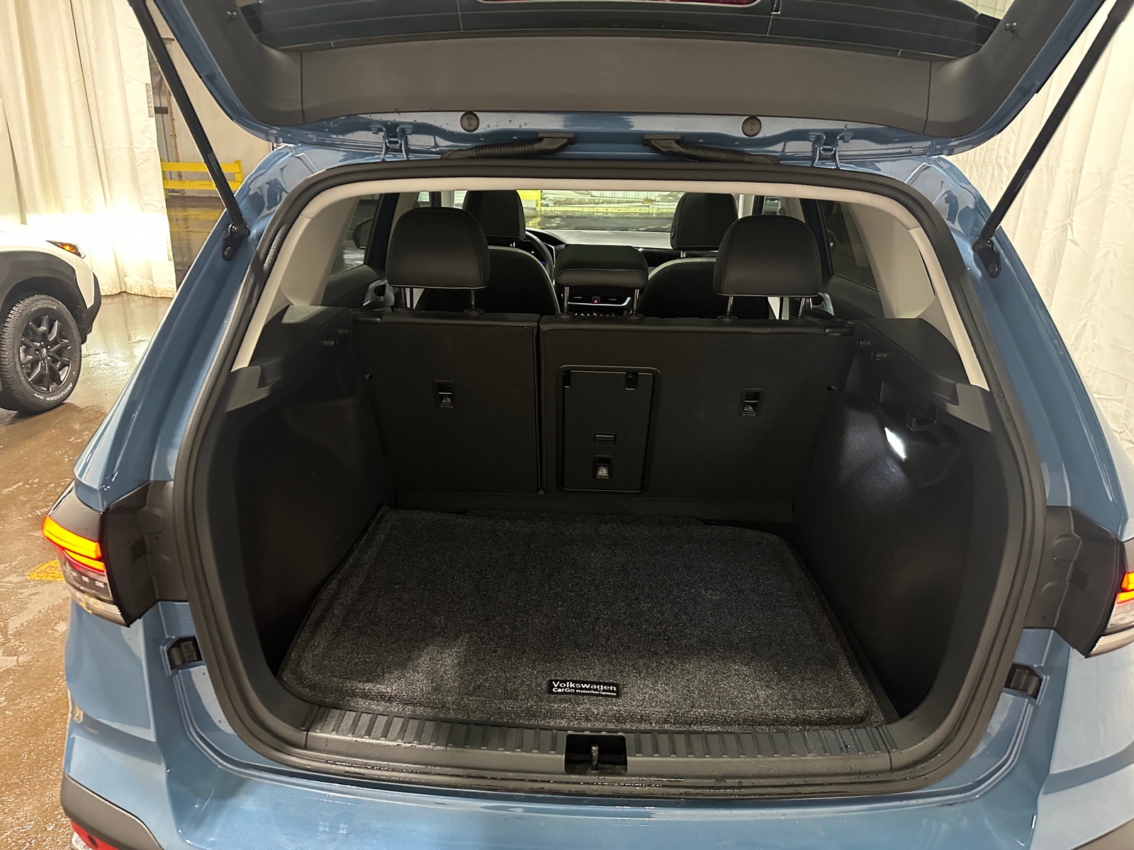 Thumbnail: 2025 Volkswagen Taos - 7