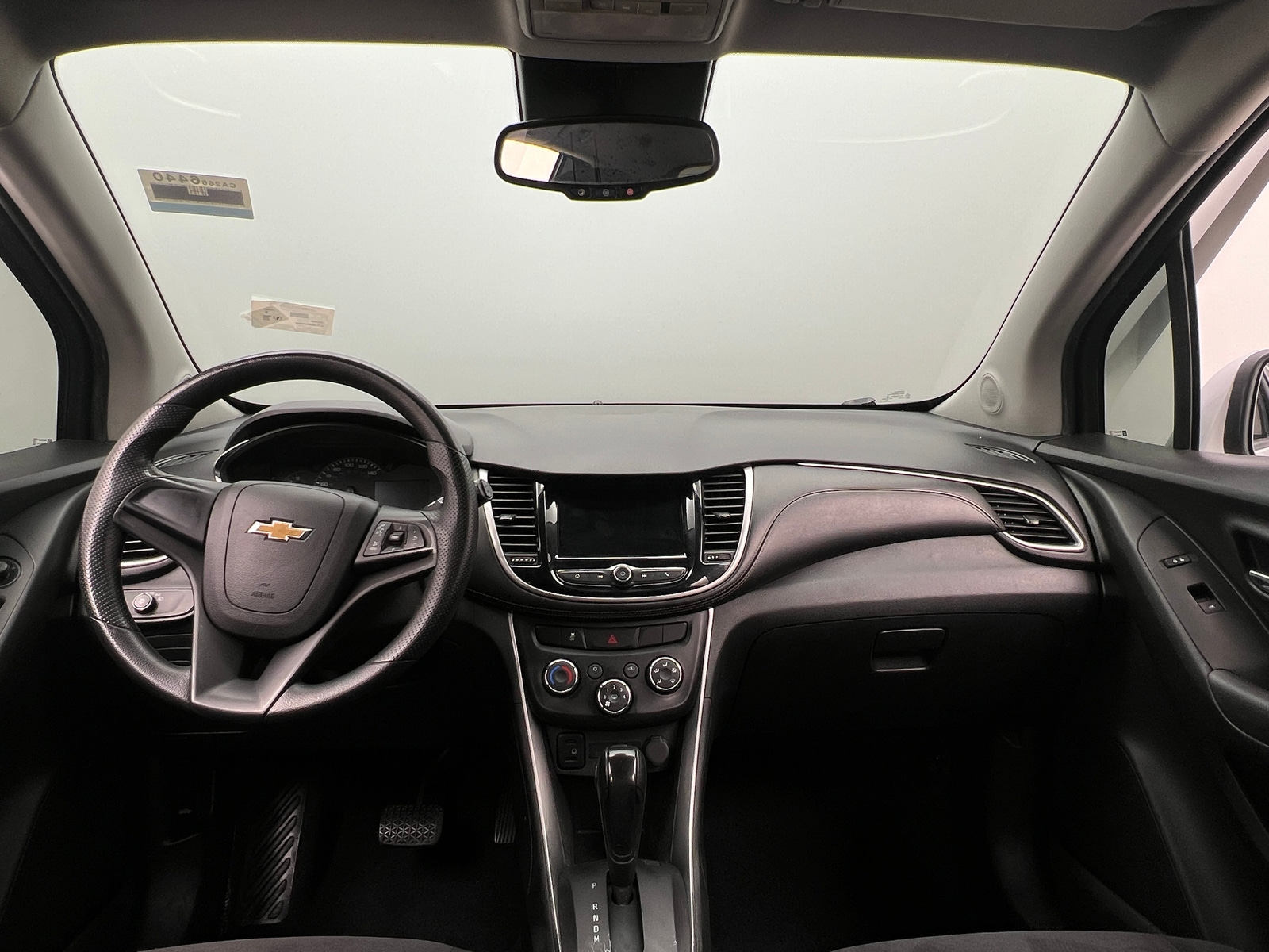 Thumbnail: 2018 Chevrolet Trax - 3