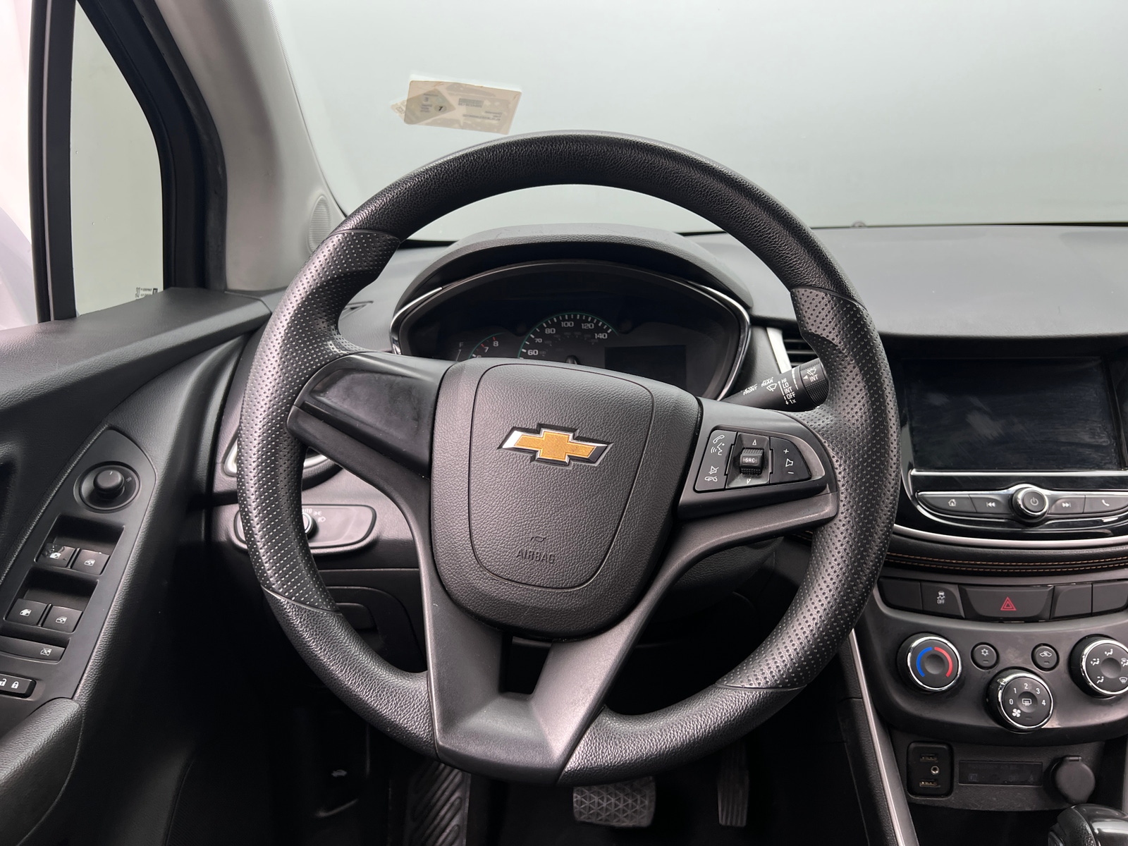 Thumbnail: 2018 Chevrolet Trax - 5