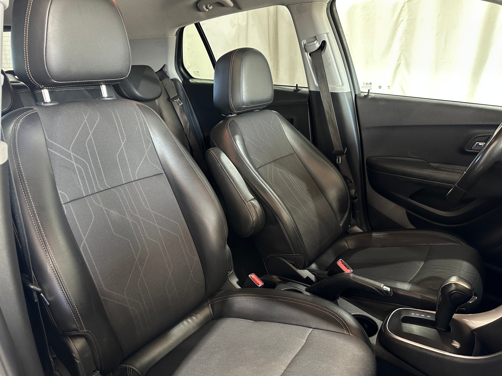 Thumbnail: 2019 Chevrolet Trax - 2