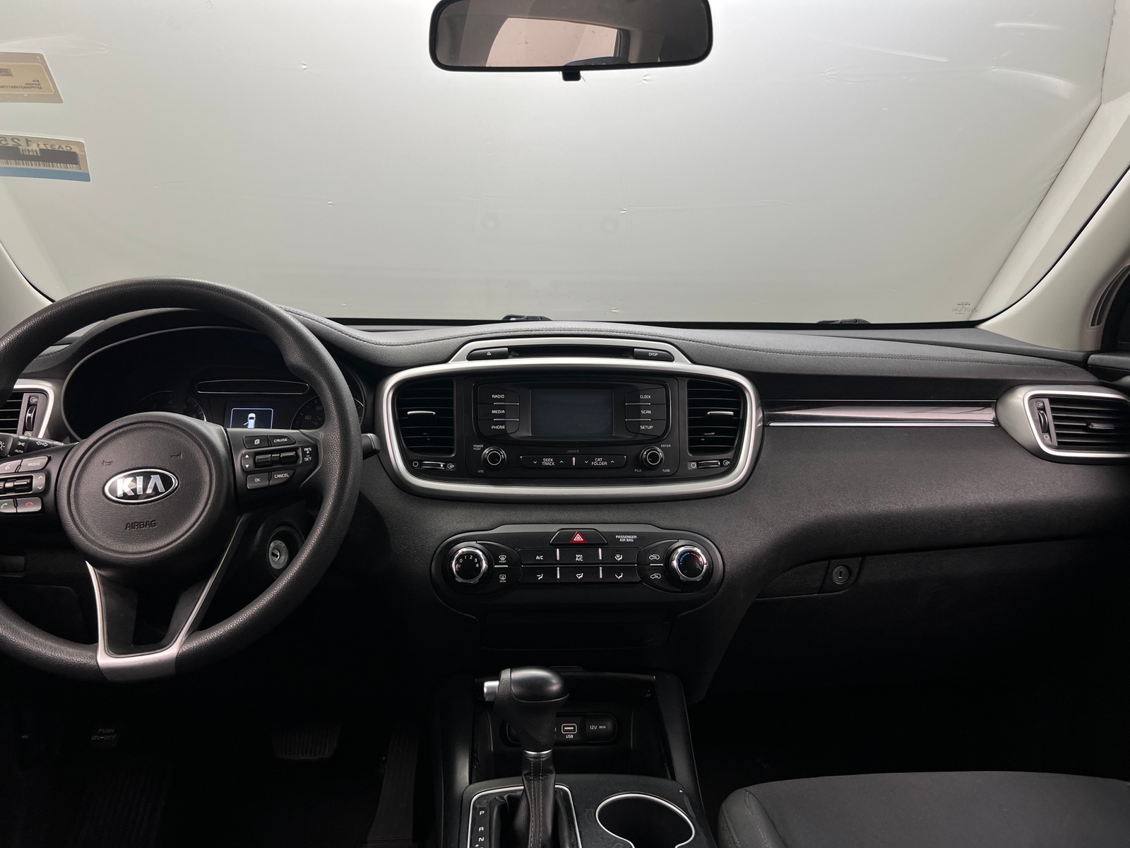 Thumbnail: 2018 Kia Sorento - 3