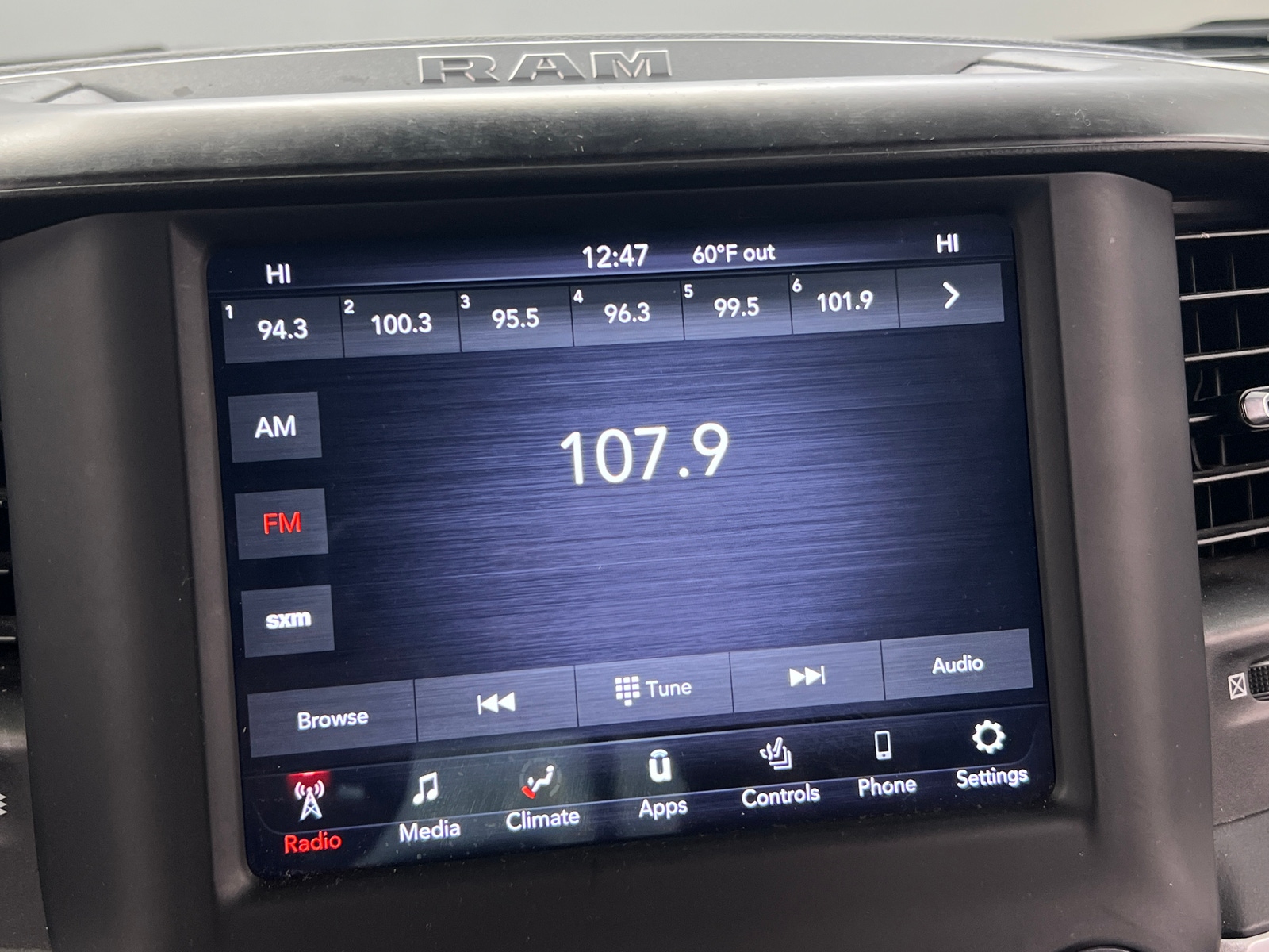 Thumbnail: 2020 RAM 1500 - 4