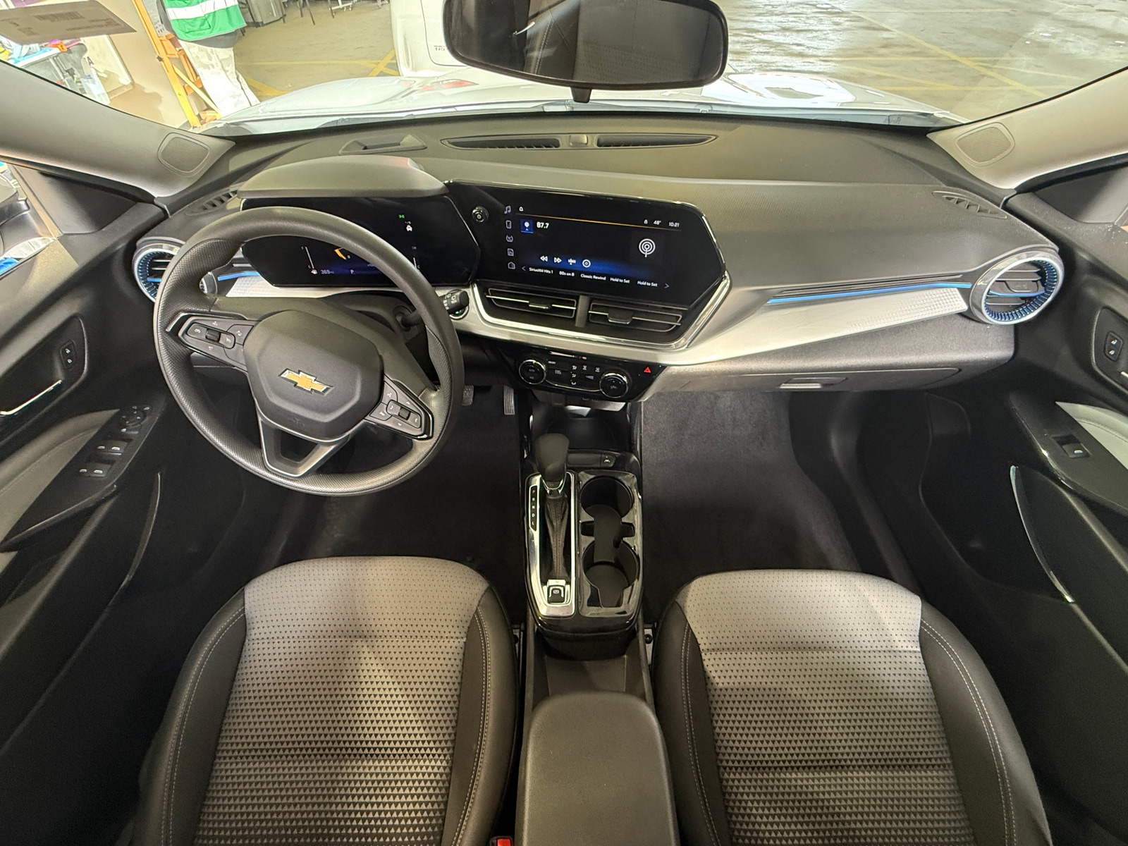 Thumbnail: 2025 Chevrolet Trax - 3