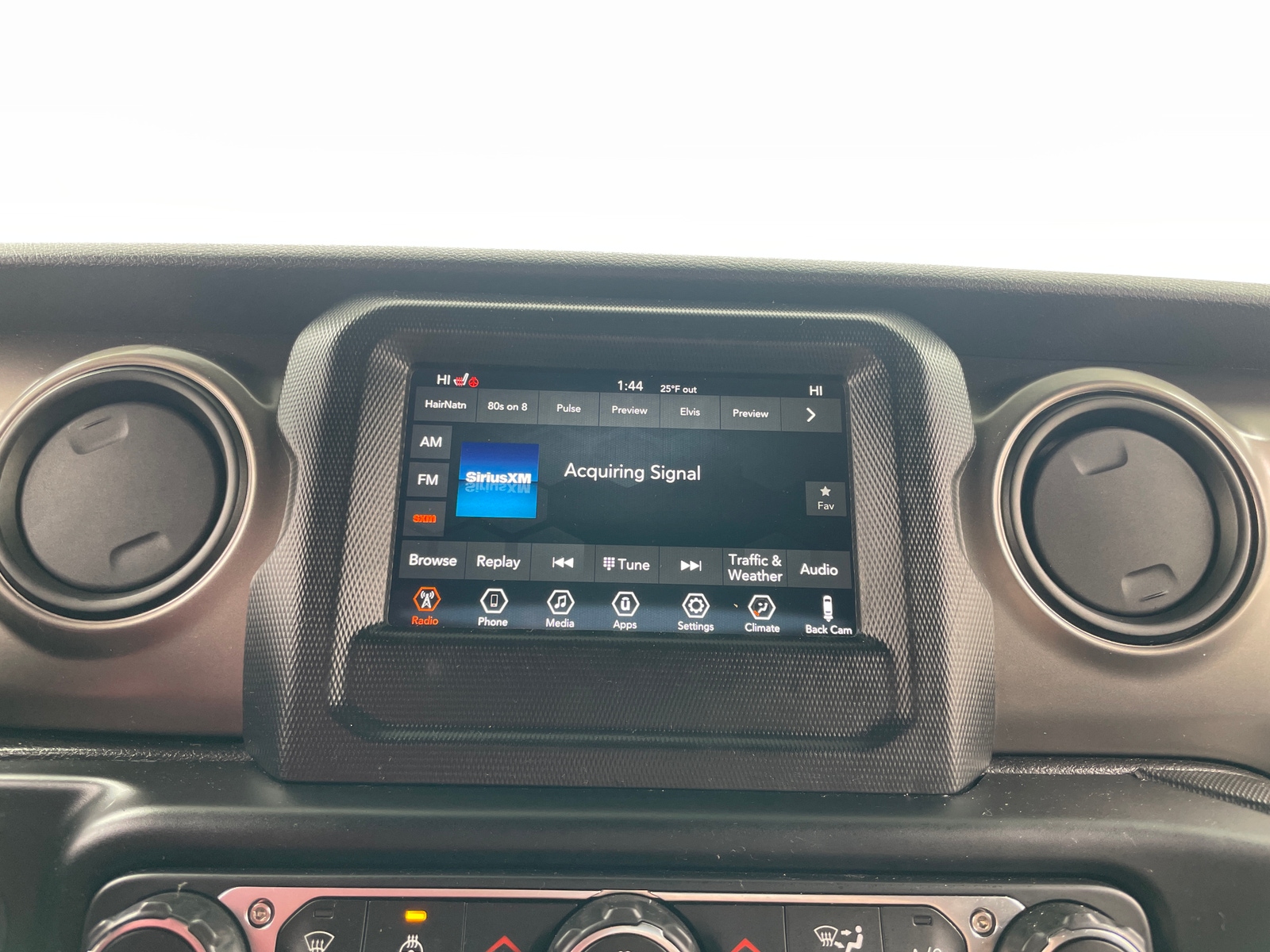 Thumbnail: 2019 Jeep Wrangler - 4