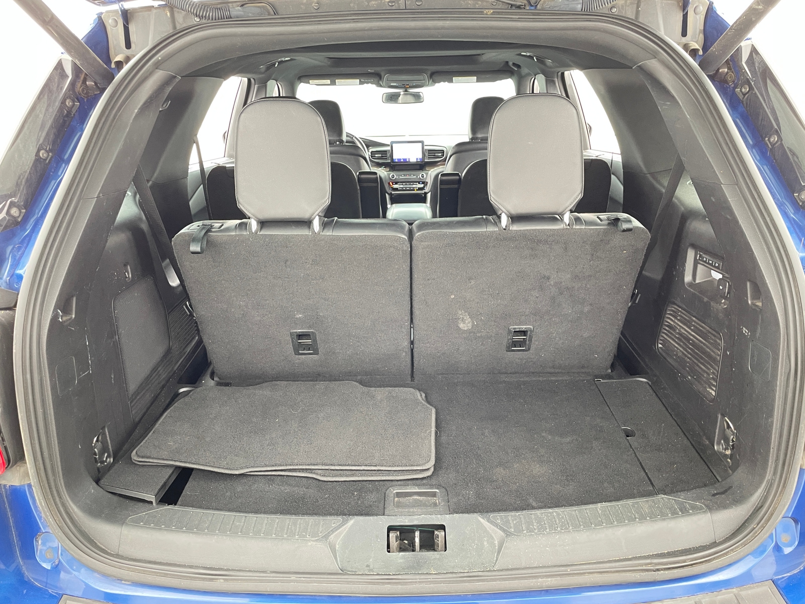 Thumbnail: 2020 Ford Explorer - 6