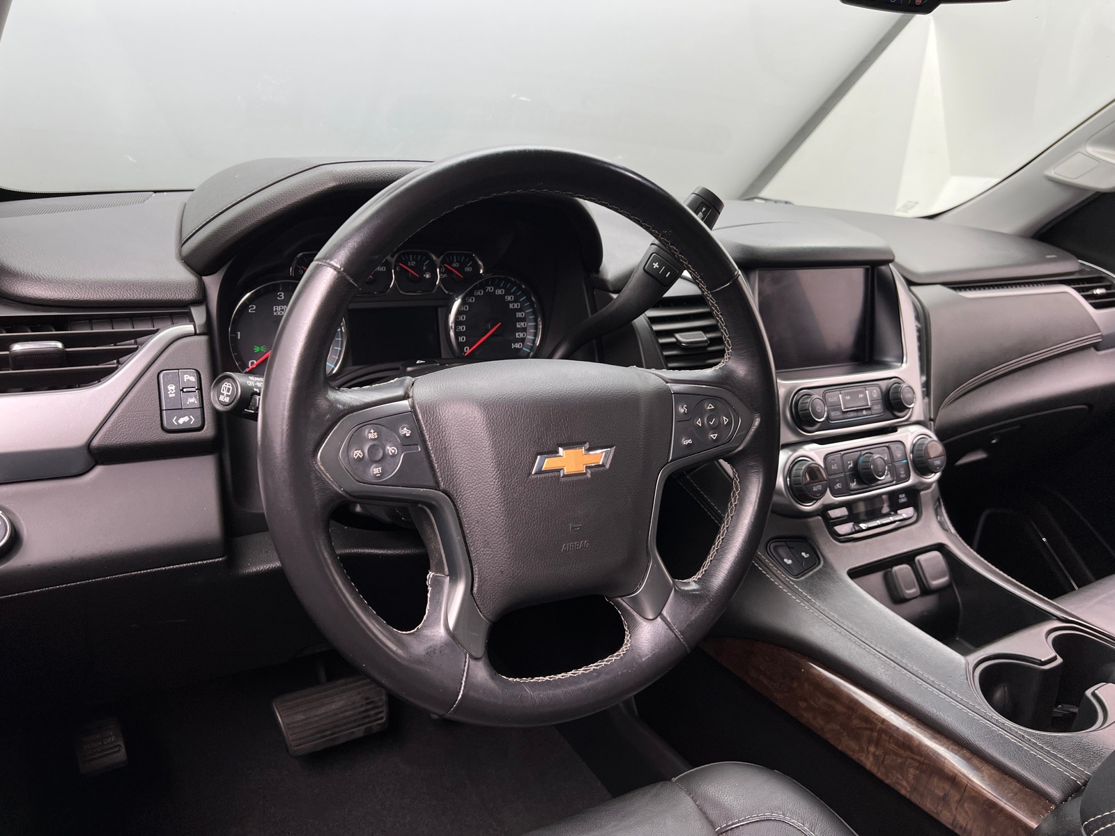 Thumbnail: 2020 Chevrolet Suburban - 4