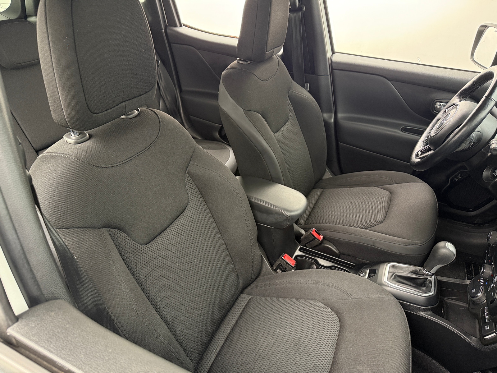 Thumbnail: 2018 Jeep Renegade - 2