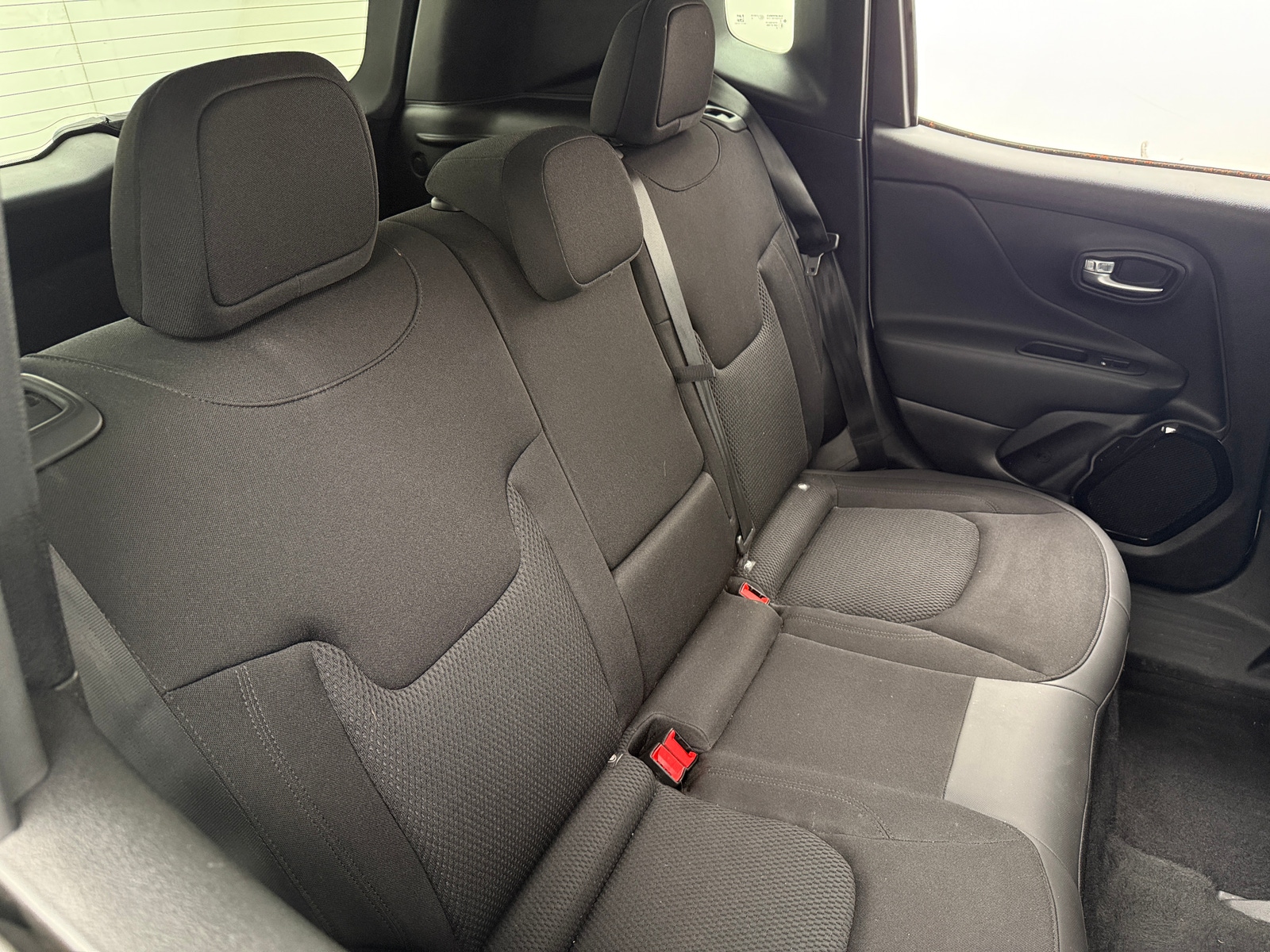 Thumbnail: 2018 Jeep Renegade - 6