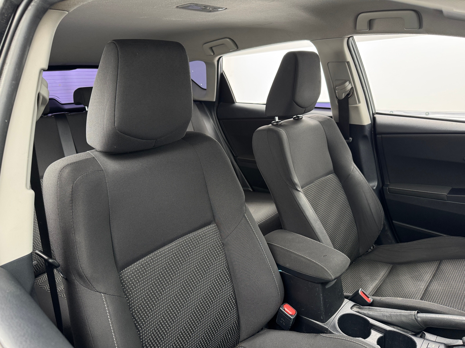 Thumbnail: 2017 Toyota Corolla iM - 2