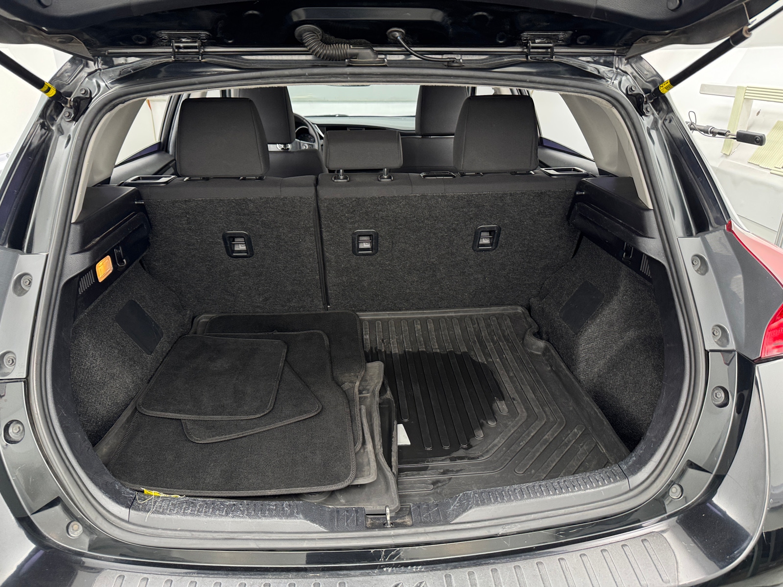 Thumbnail: 2017 Toyota Corolla iM - 7