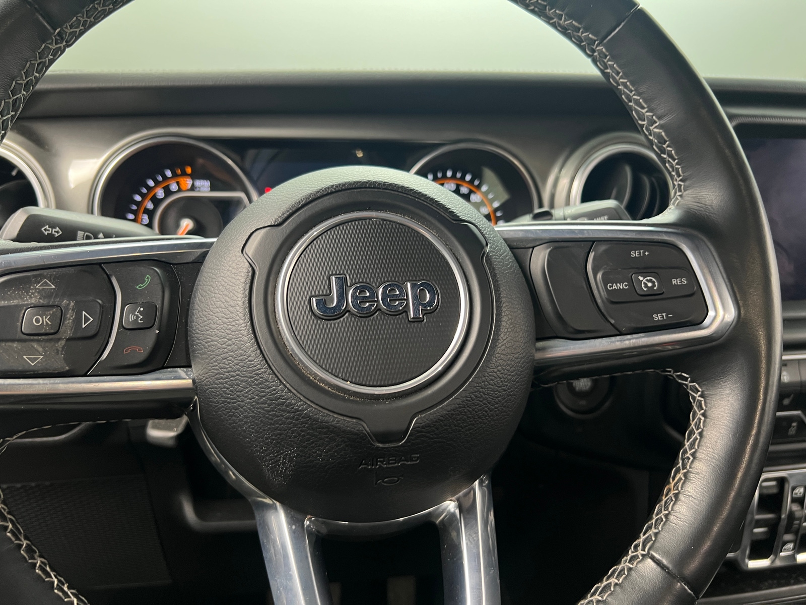 Thumbnail: 2022 Jeep Wrangler - 5