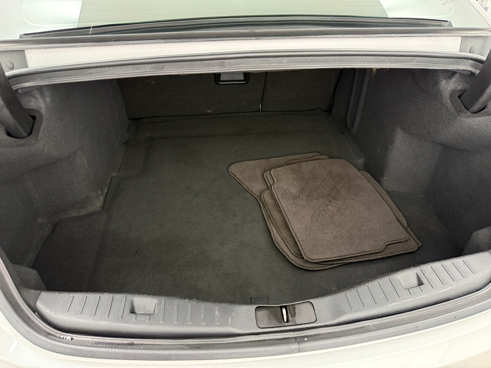 Thumbnail: 2017 Lincoln MKZ - 6