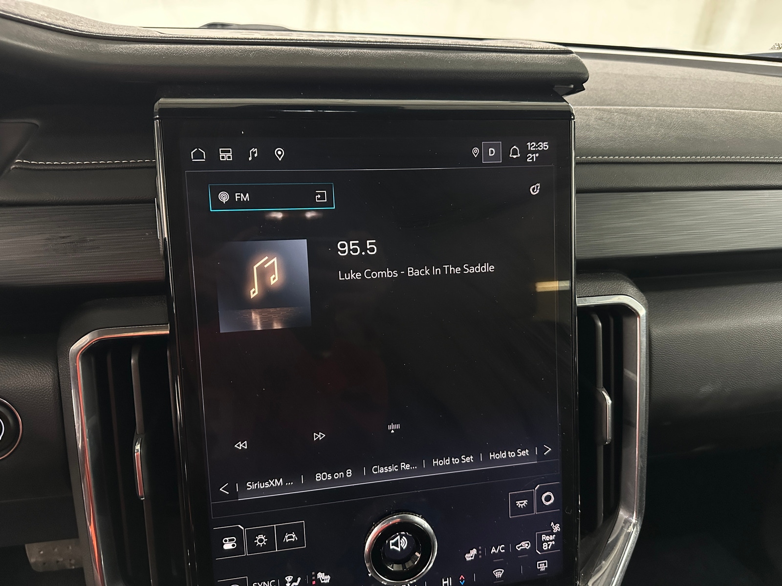 Thumbnail: 2025 GMC Acadia - 4