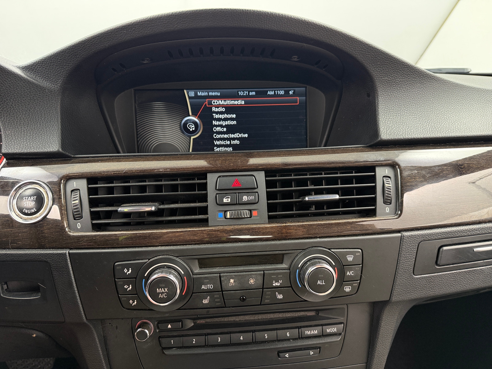 Thumbnail: 2013 BMW 3 Series - 3