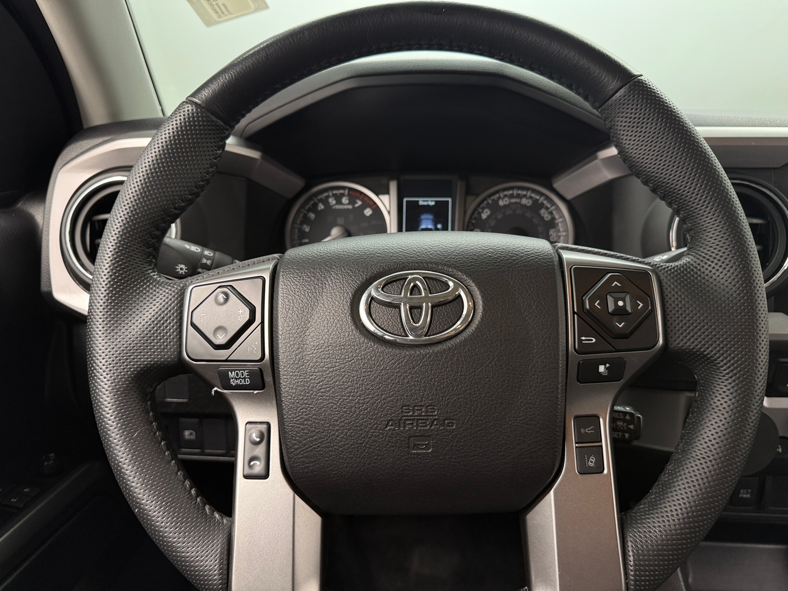 Thumbnail: 2022 Toyota Tacoma - 5