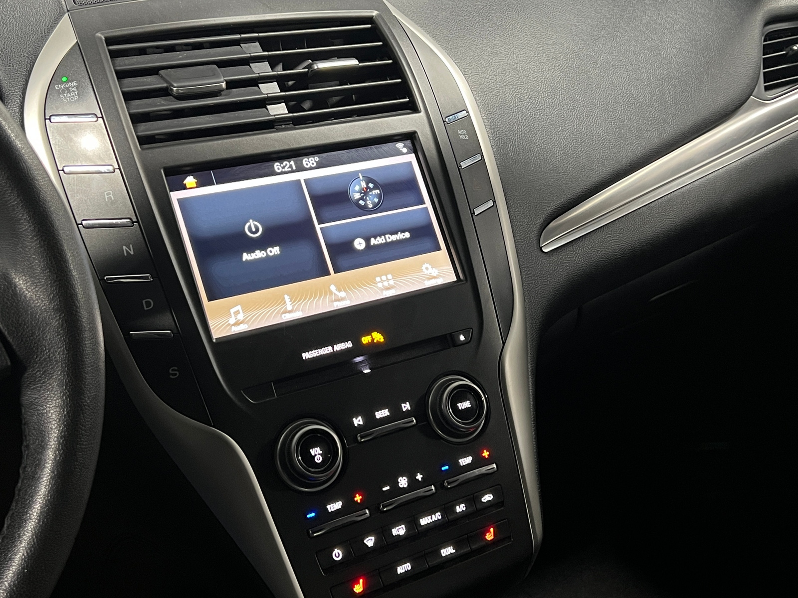 Thumbnail: 2018 Lincoln MKC - 3