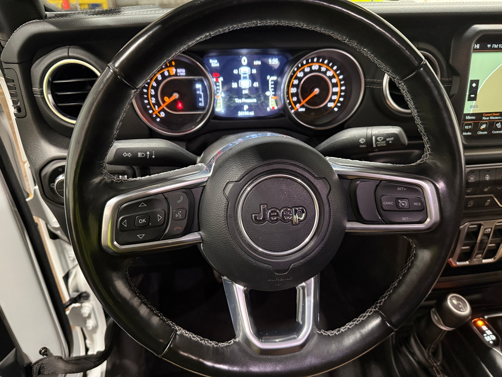 Thumbnail: 2022 Jeep Gladiator - 4