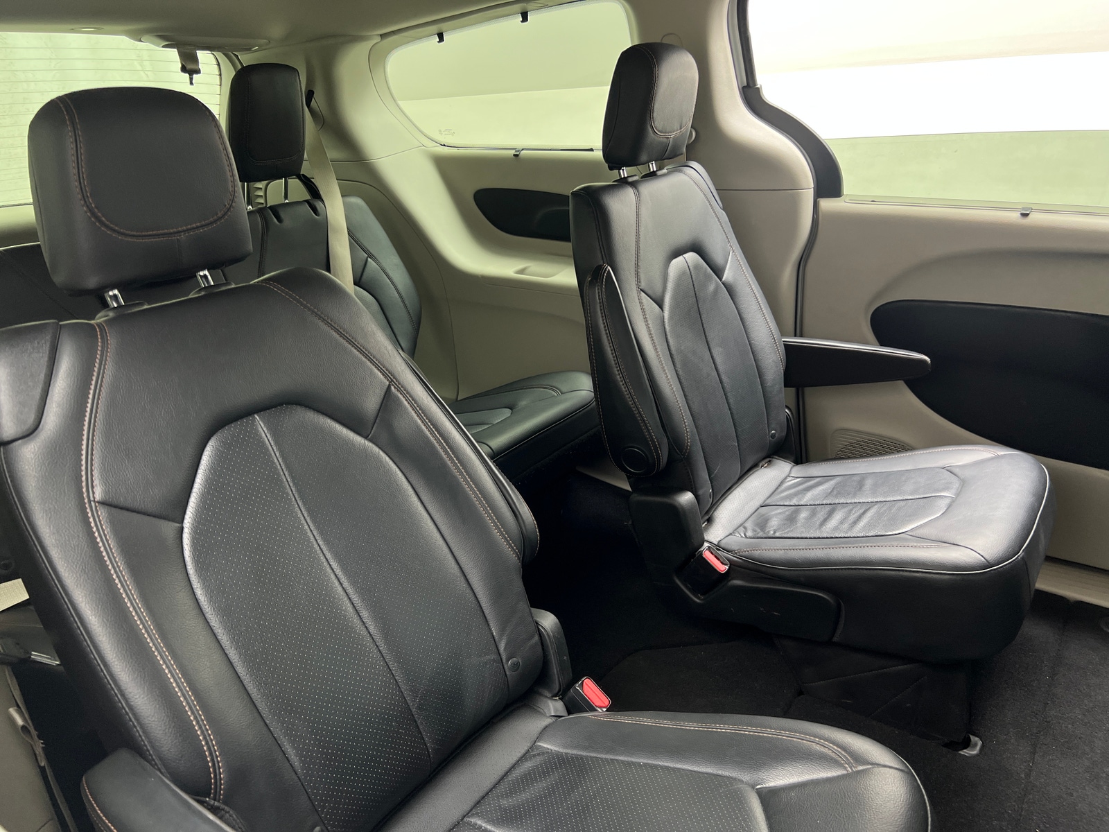 Thumbnail: 2020 Chrysler Pacifica - 5