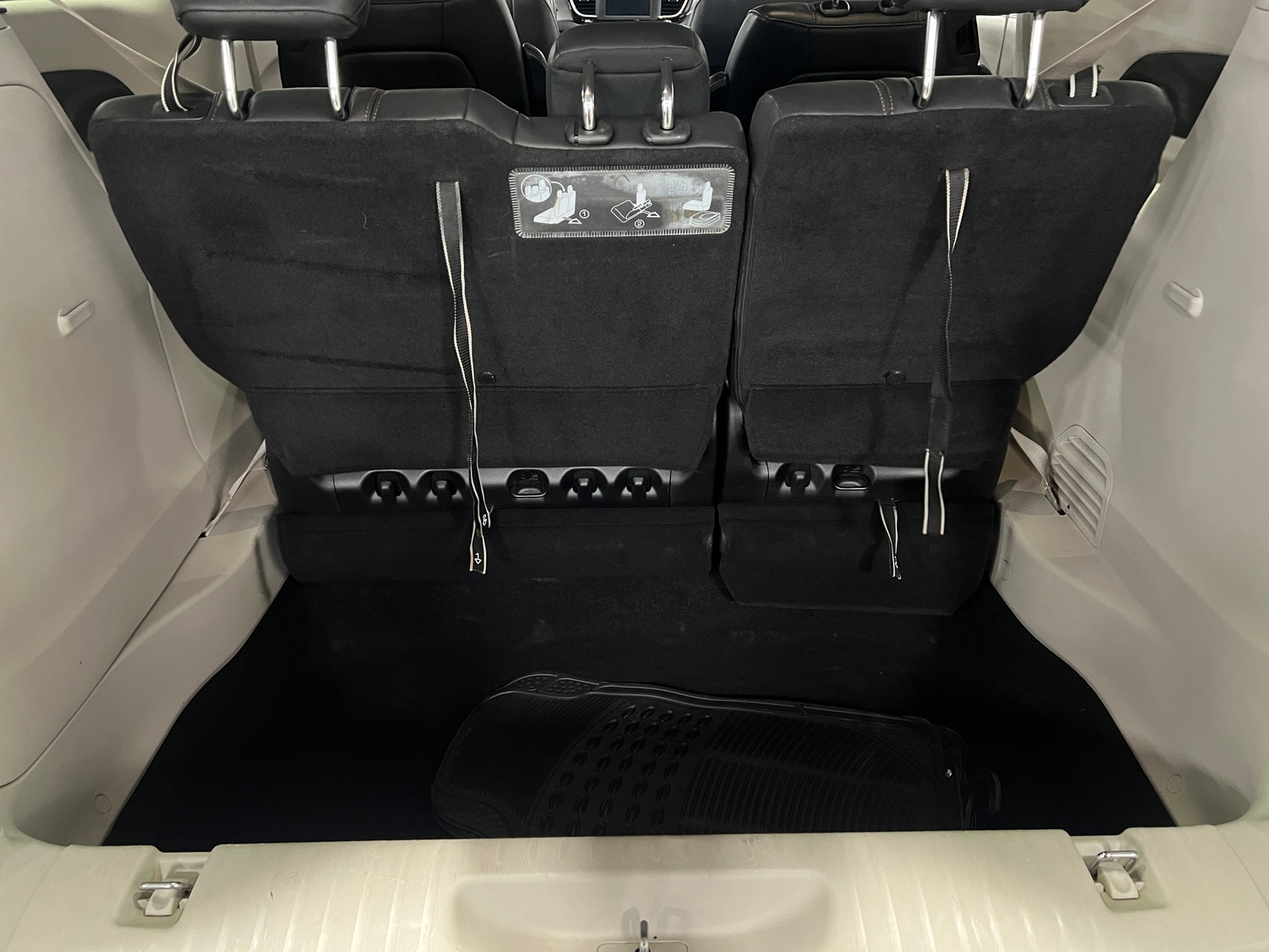 Thumbnail: 2020 Chrysler Pacifica - 6