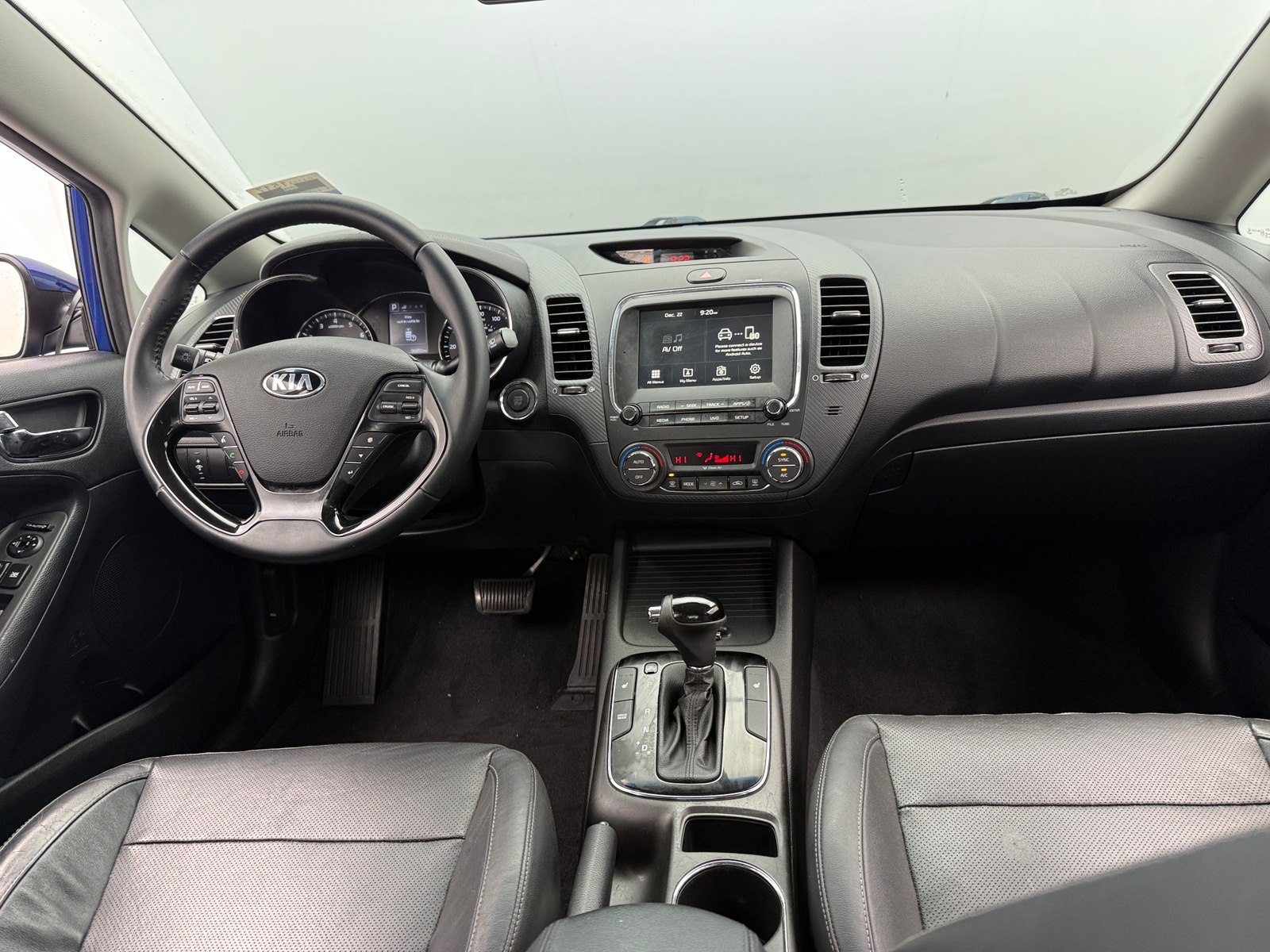 Thumbnail: 2017 Kia Forte - 2