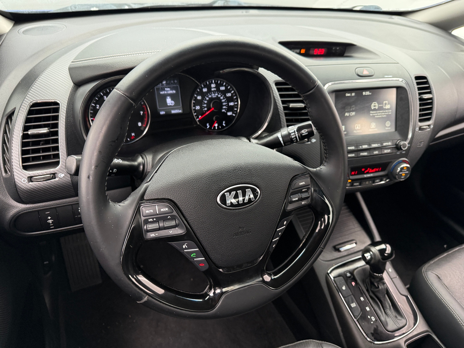 Thumbnail: 2017 Kia Forte - 4