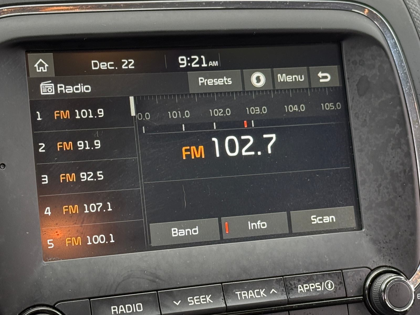 Thumbnail: 2017 Kia Forte - 3