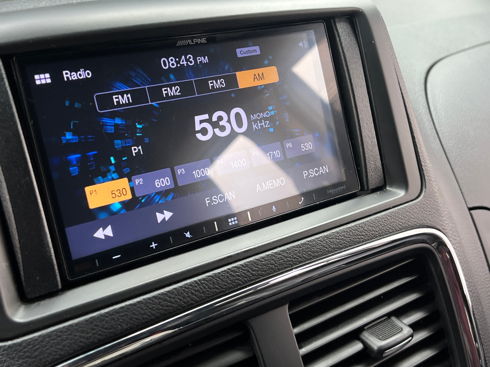 Thumbnail: 2019 Dodge Grand Caravan - 3