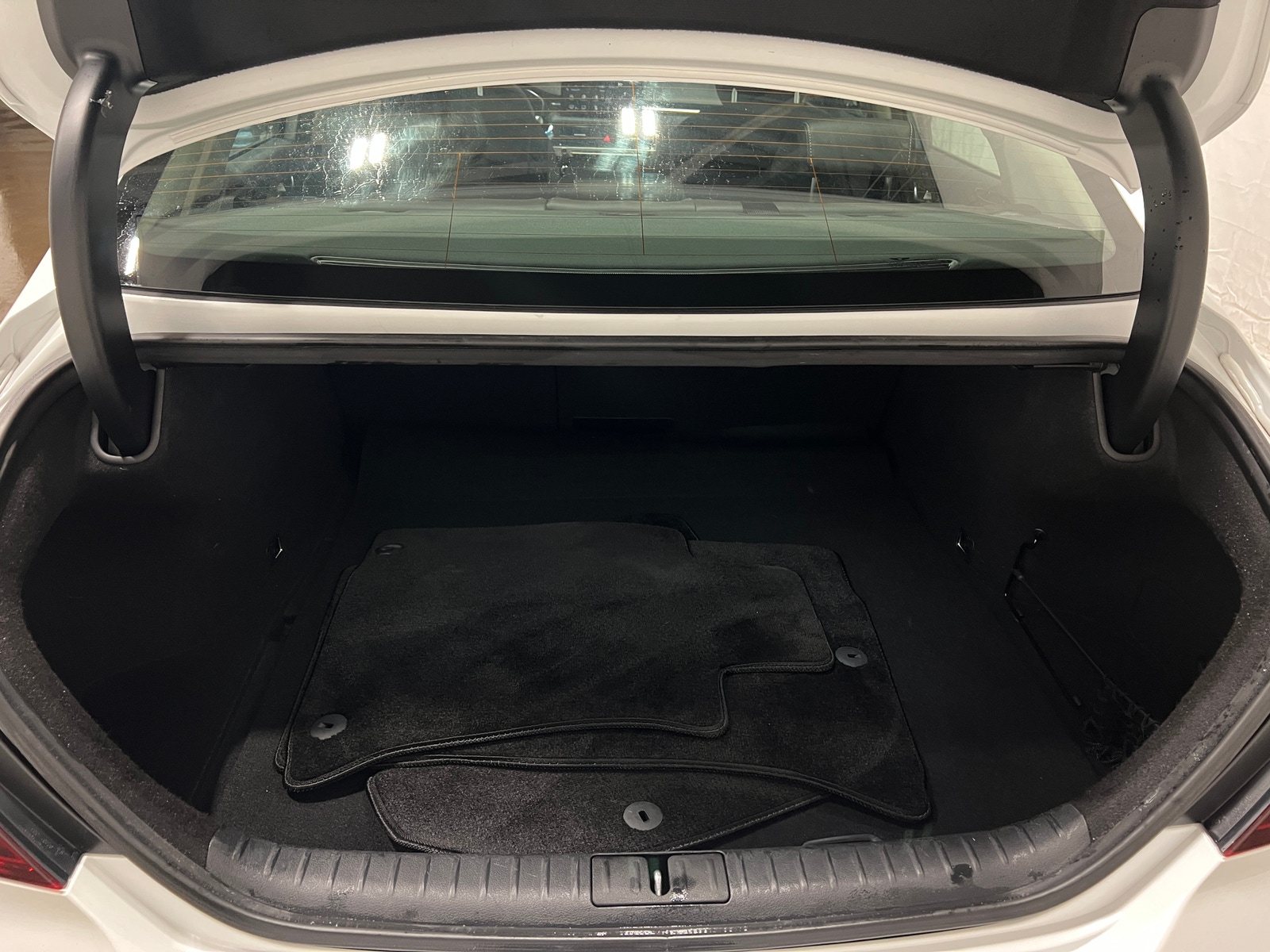 Thumbnail: 2025 Genesis G70 - 6