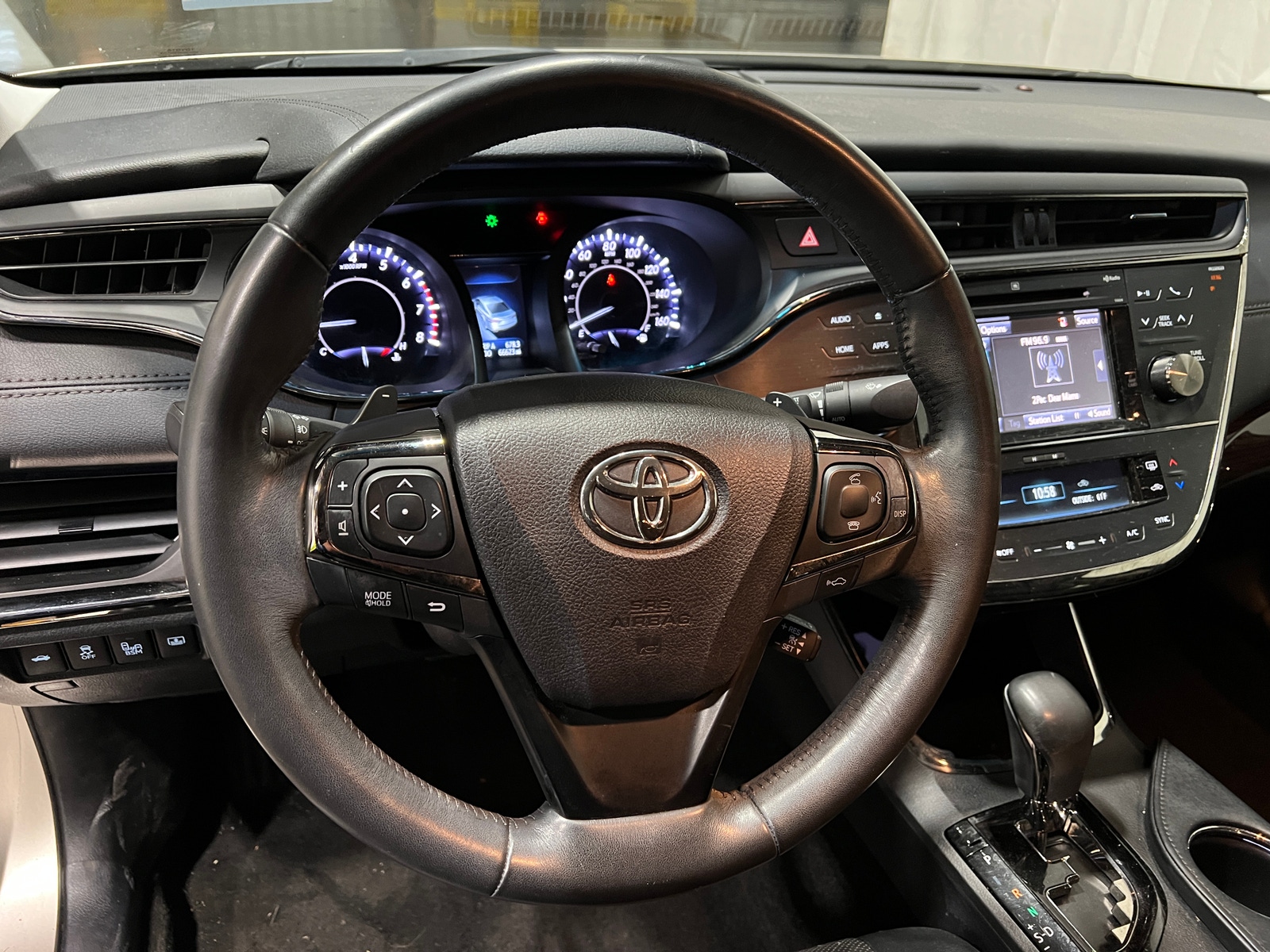Thumbnail: 2015 Toyota Avalon - 4