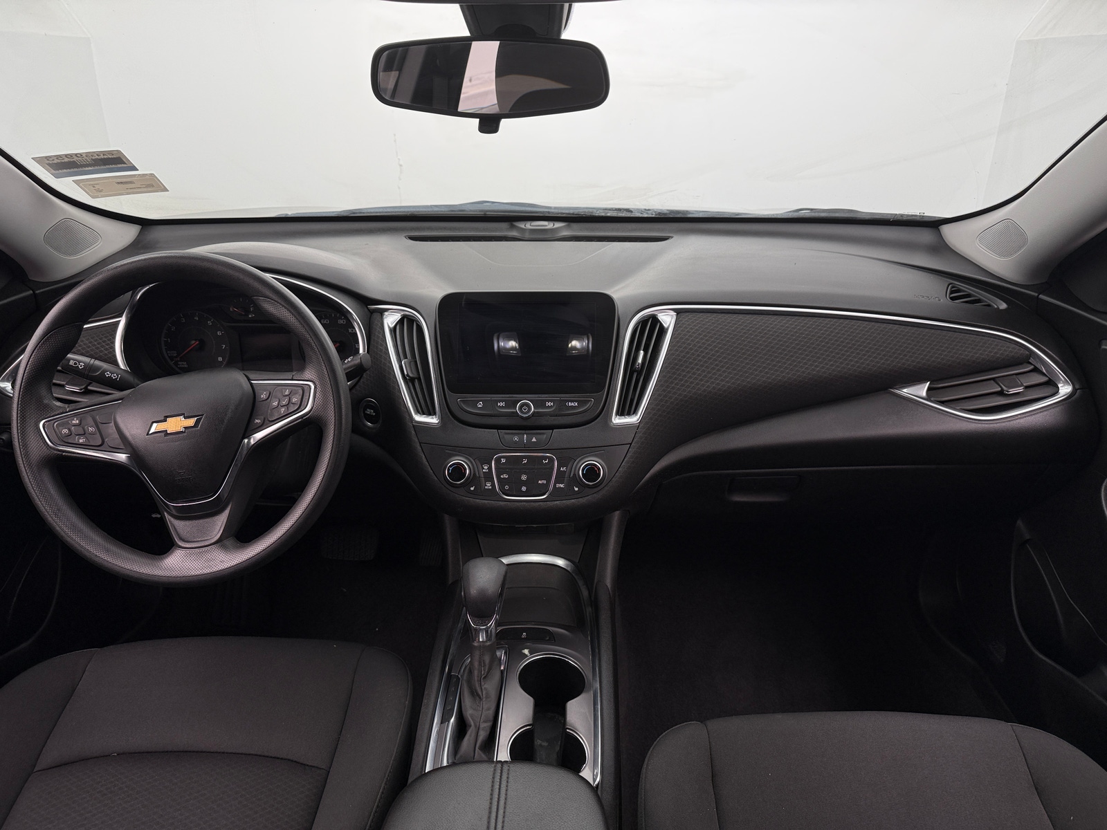 Thumbnail: 2021 Chevrolet Malibu - 3