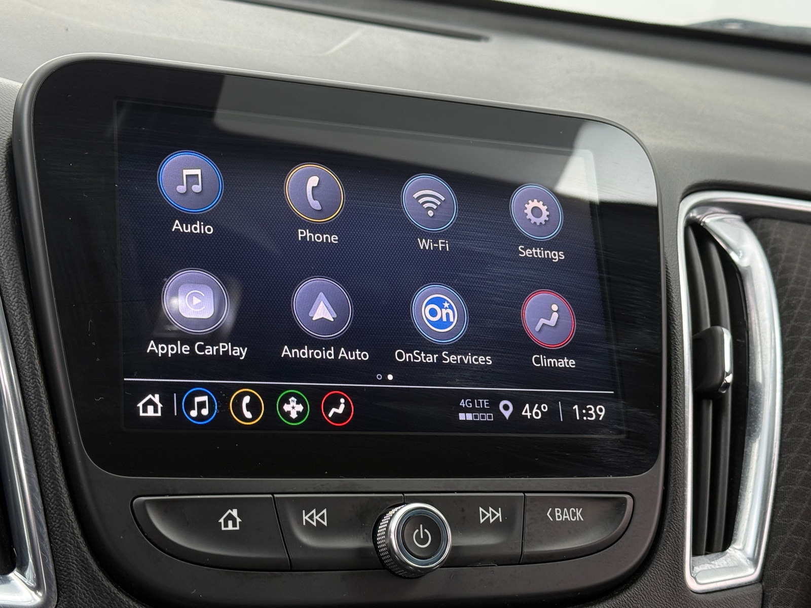 Thumbnail: 2021 Chevrolet Malibu - 4